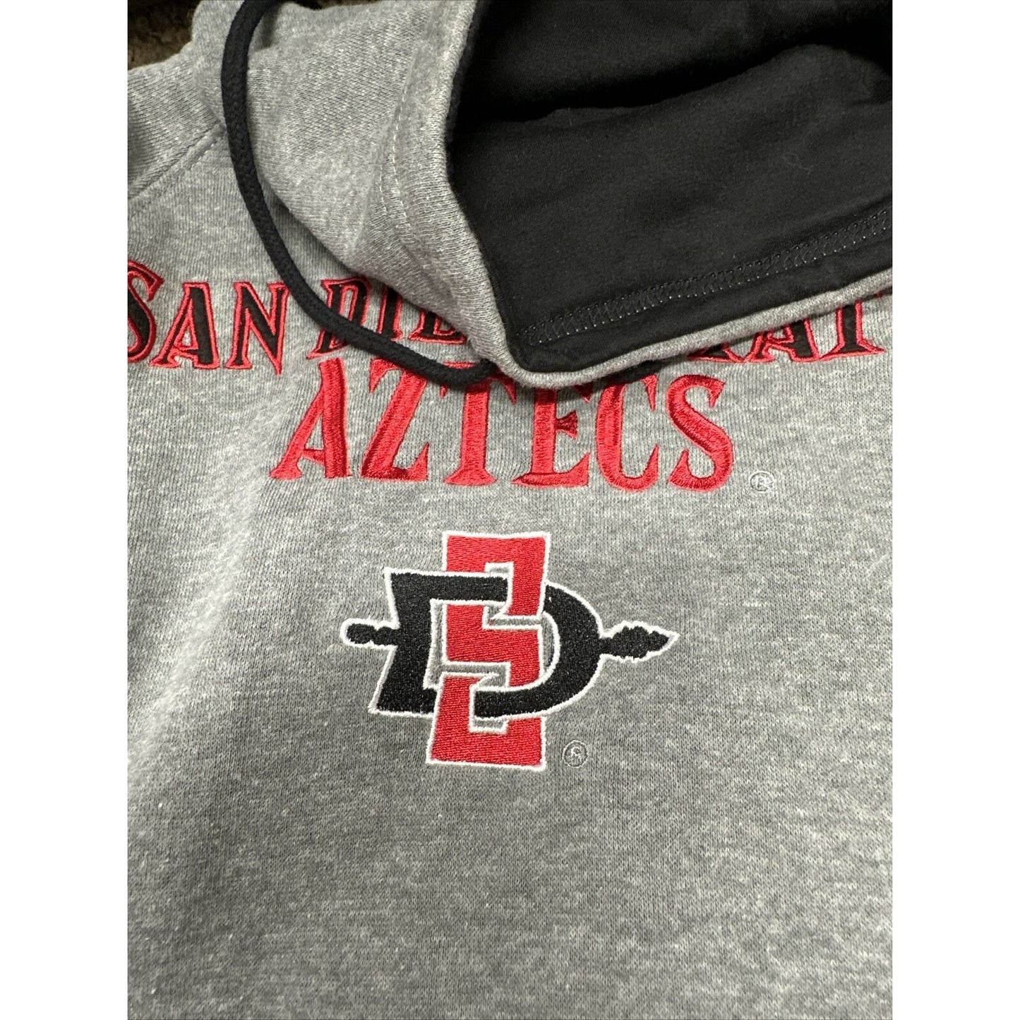 Men’s Small Colosseum Gray San Diego State Aztecs Large Neck Style