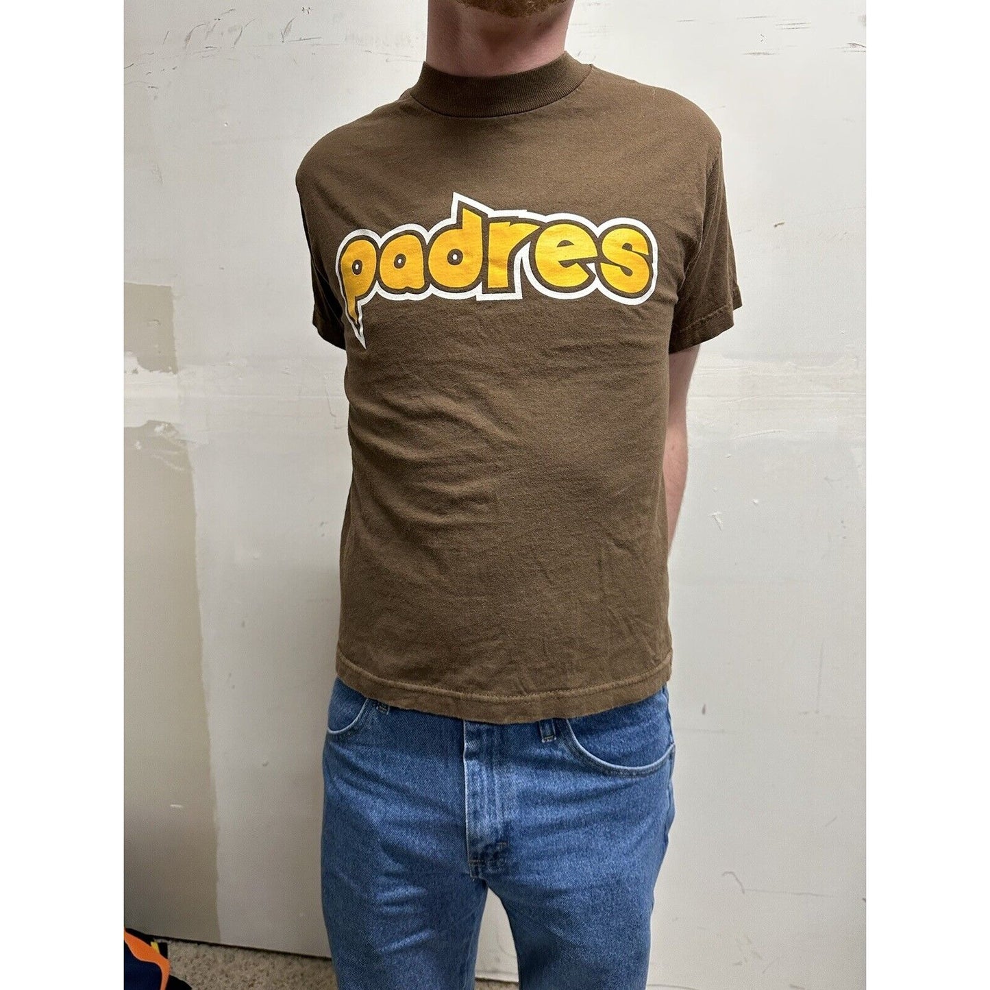 men’s san diego padres old logo style brown short sleeve youth large shirt
