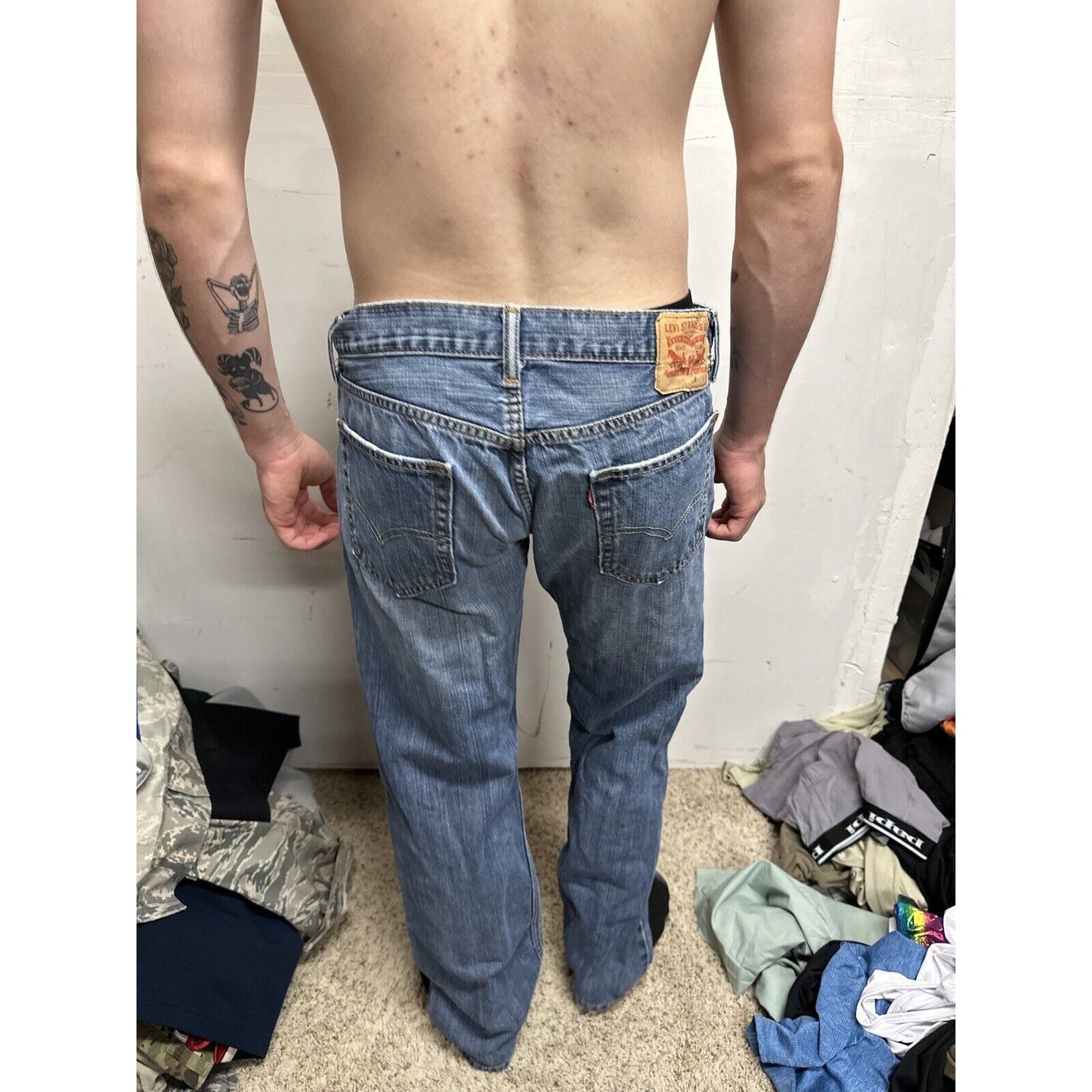 Men’s Levi’s 559 Blue Jeans 33 X 32