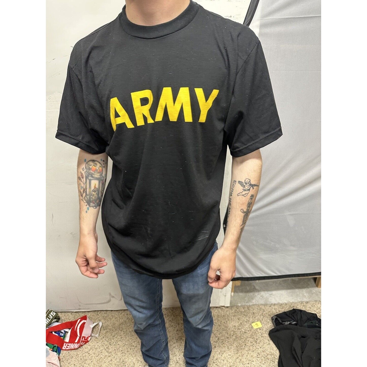 MEN'S Multiple Sizes SHIRT SHORT SLEEVE PHYSICAL T-SHIRT APFU FITNESS US ARMY BLACK/GOLD PT