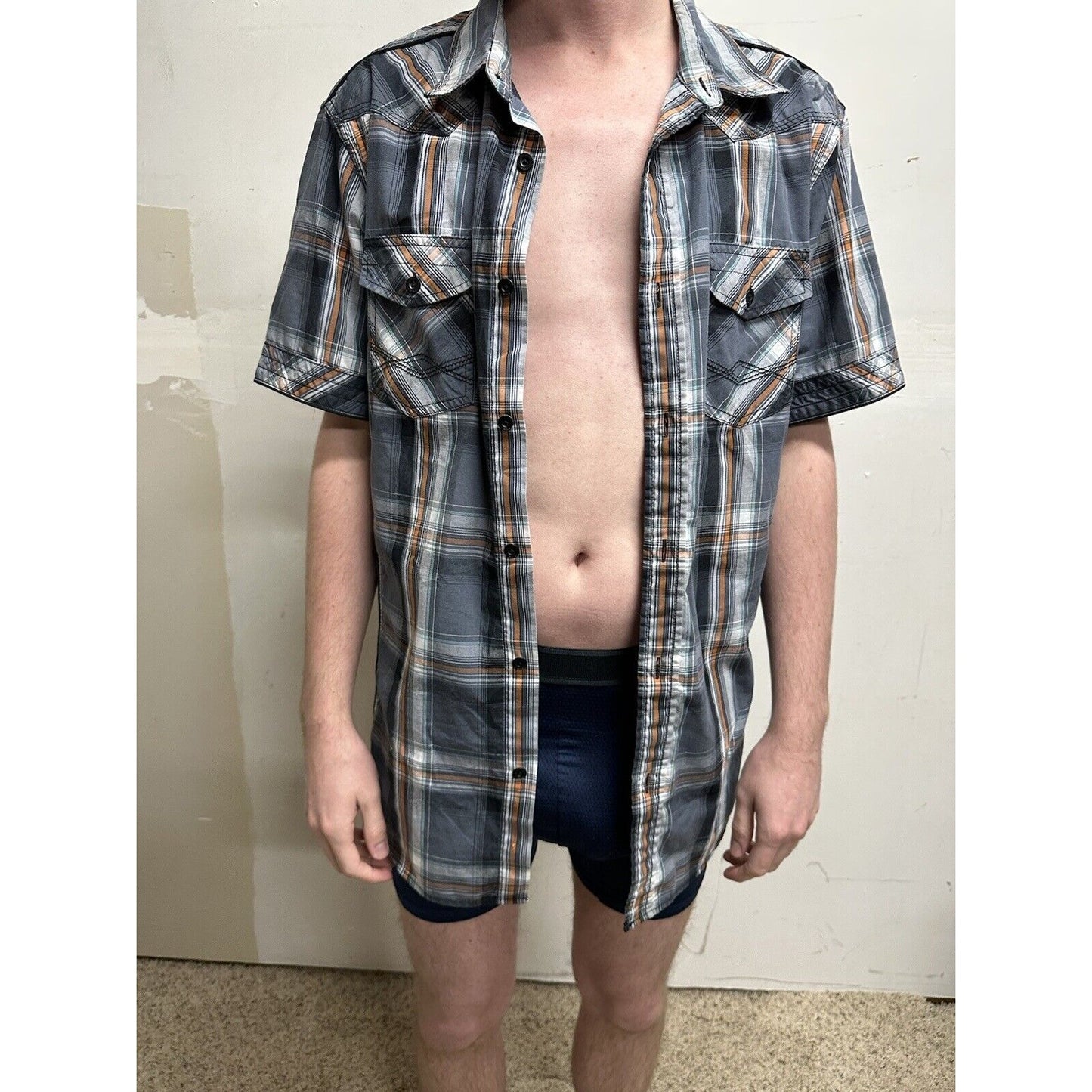 men’s button up helix large gray plaid shirt