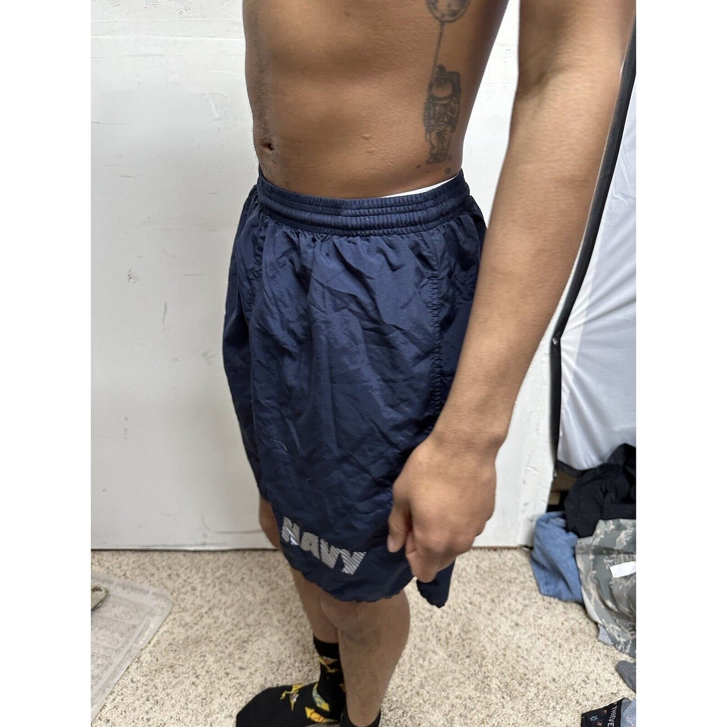 Men’s medium navy physical fitness trunks uniform shorts blue