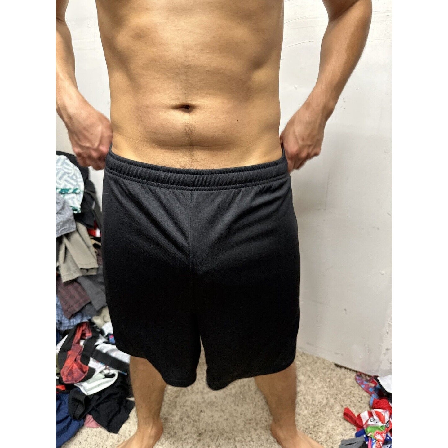 Men’s Black Starter Large Athletic Shorts