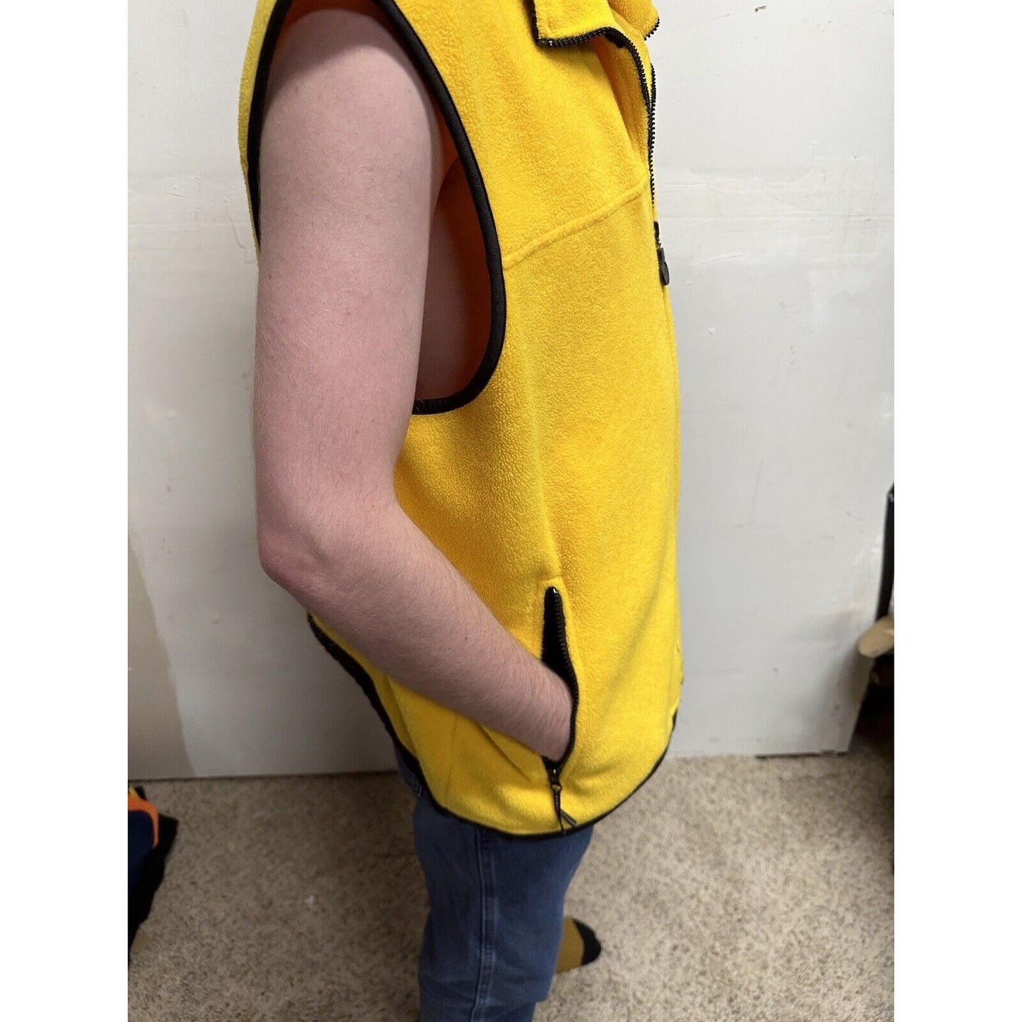 men’s XL prospirit yellow zip up sleeveless vest
