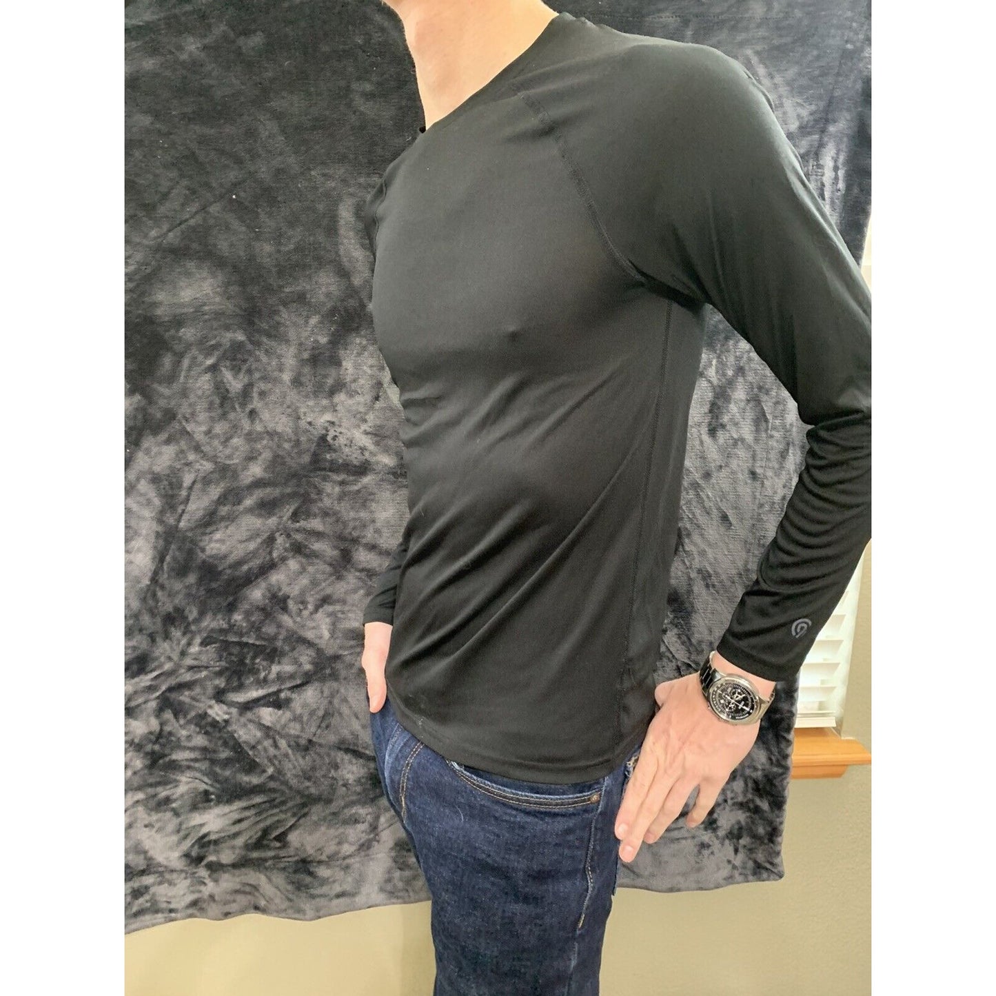 Athletic Fit Men’s Black Long Sleeve Polyester Small Shirt