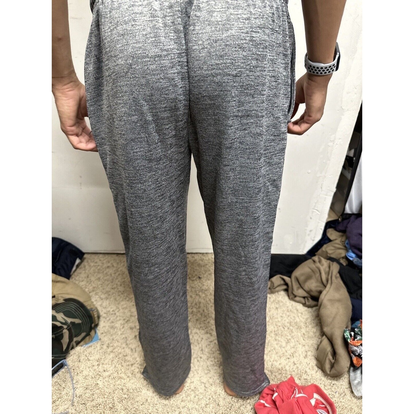 Men’s Gray Umbro Medium Sweat Pants Brasil Logo Zippered Pockets