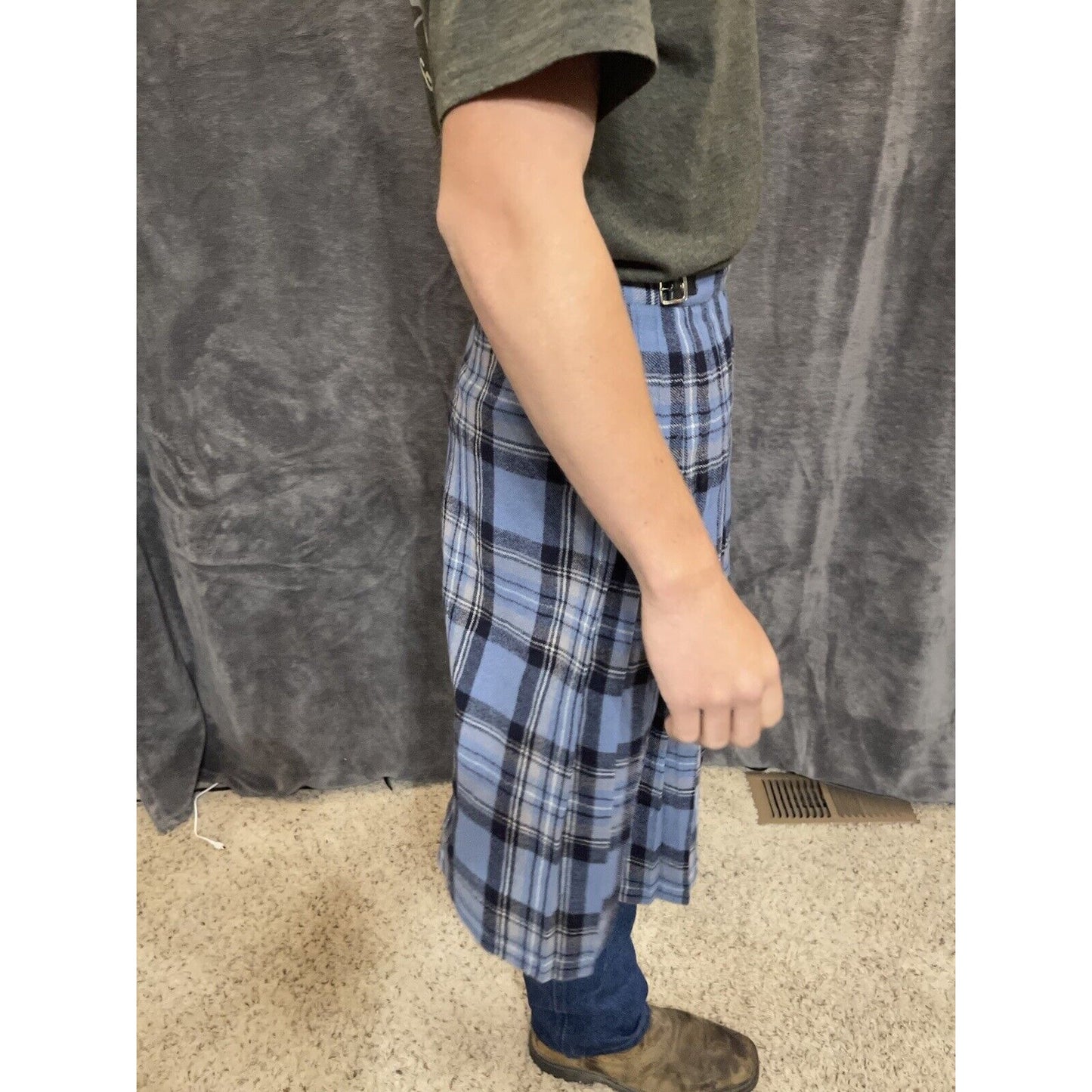 women's pure new wool size 14 skirt/kilt Tartan blue plaid