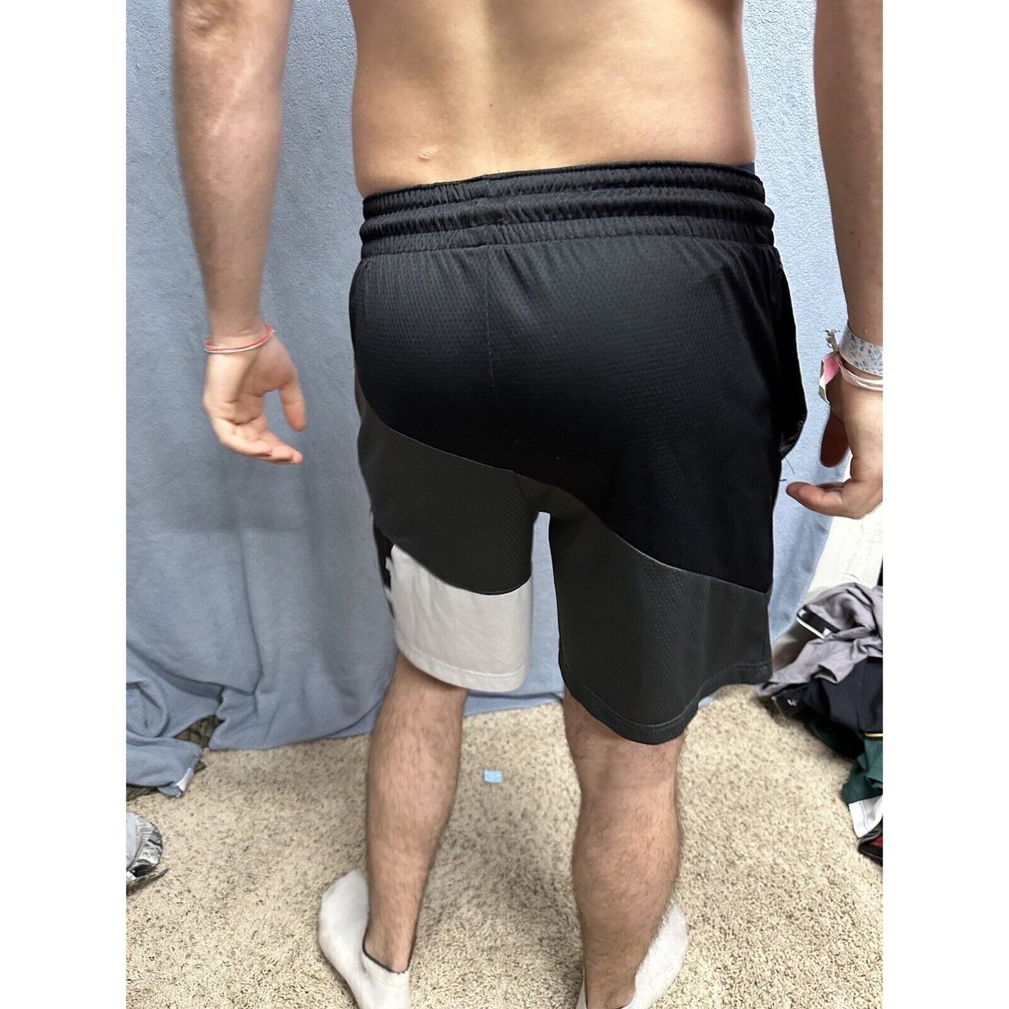 Men’s Nike Black Gray White Small Dri Fit Shorts With Pockets