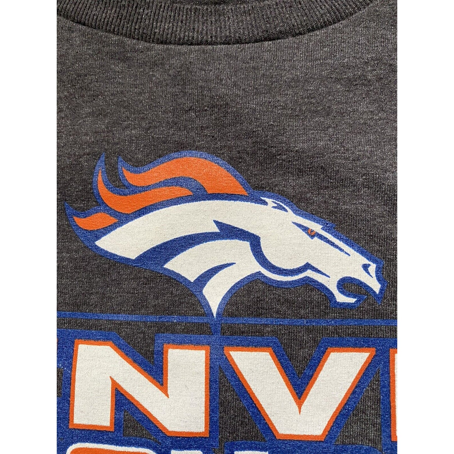 Denver Broncos Football Gray Pullover Long Sleeves Shirt NFL Team Apparel XL