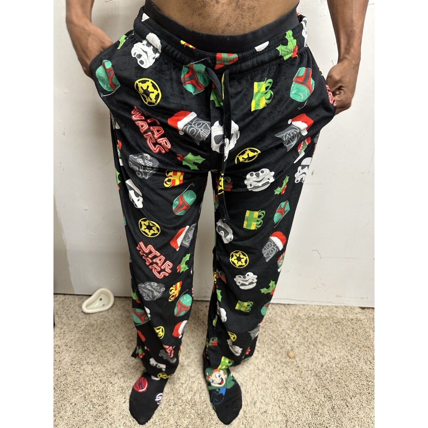Men’s Star Wars Christmas Lounge Pants Sleepwear Medium Vader In Santa Hat