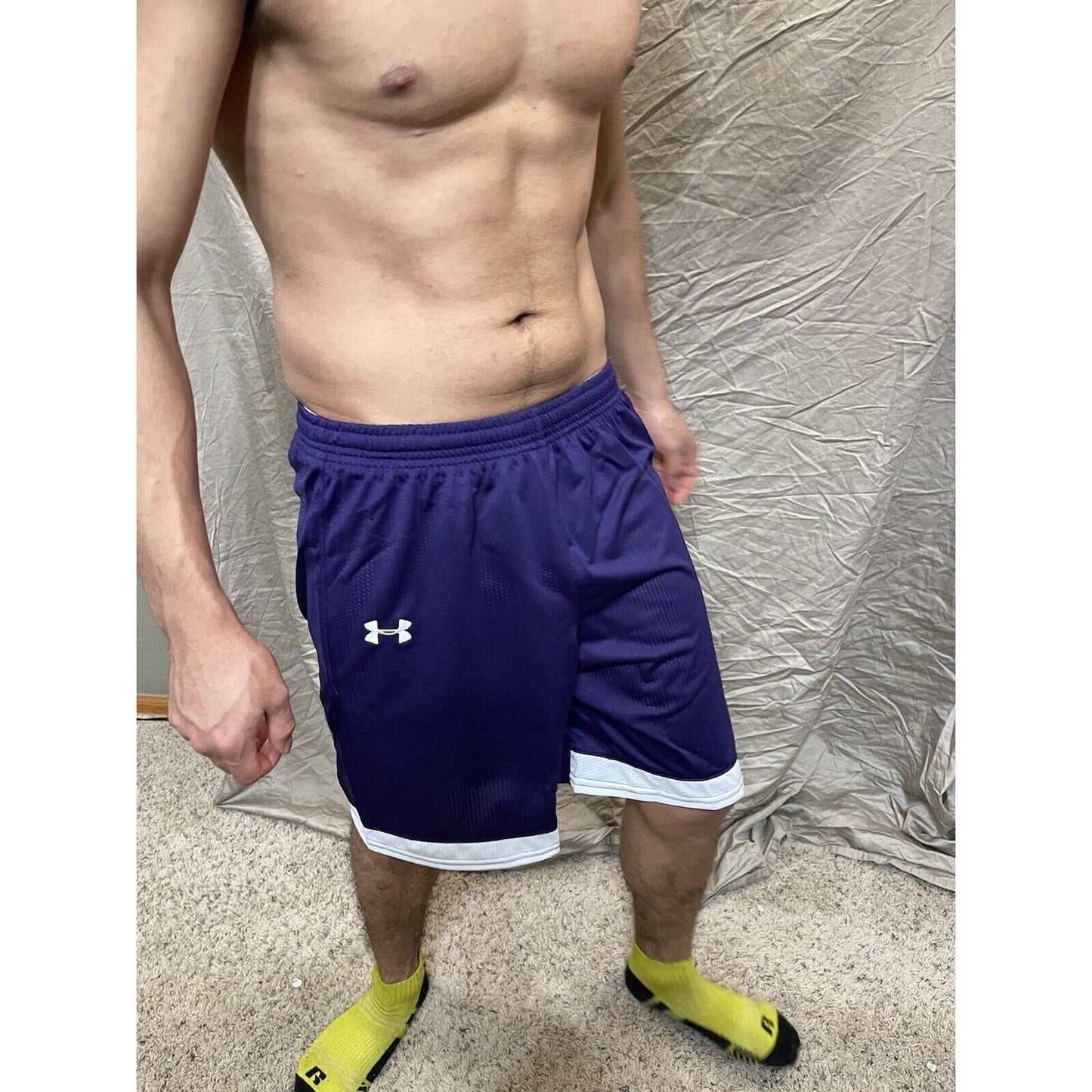 Boy's under armour Youth XL Purple And White Lacrosse style shorts no pockets