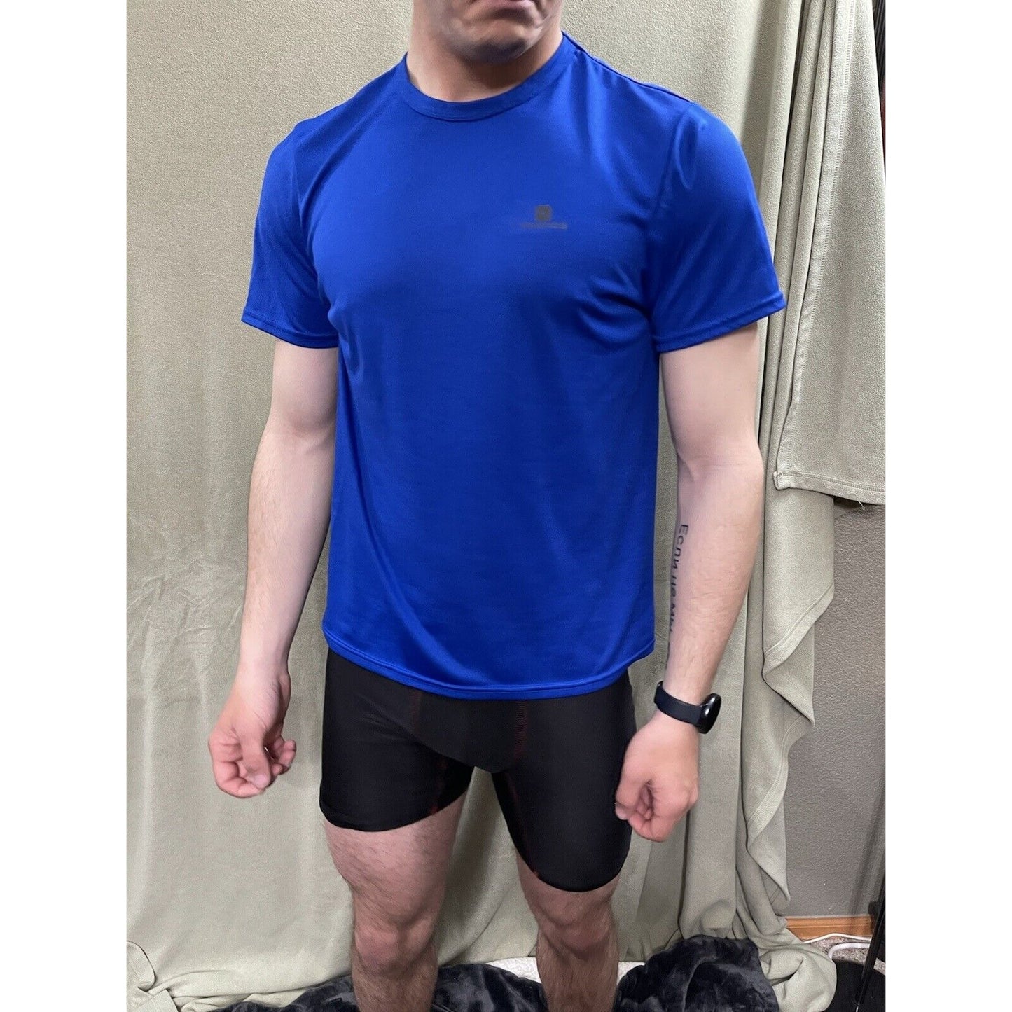 Decathlon “Domyos” Men’s Royal Blue Athletic T-Shirt Size M