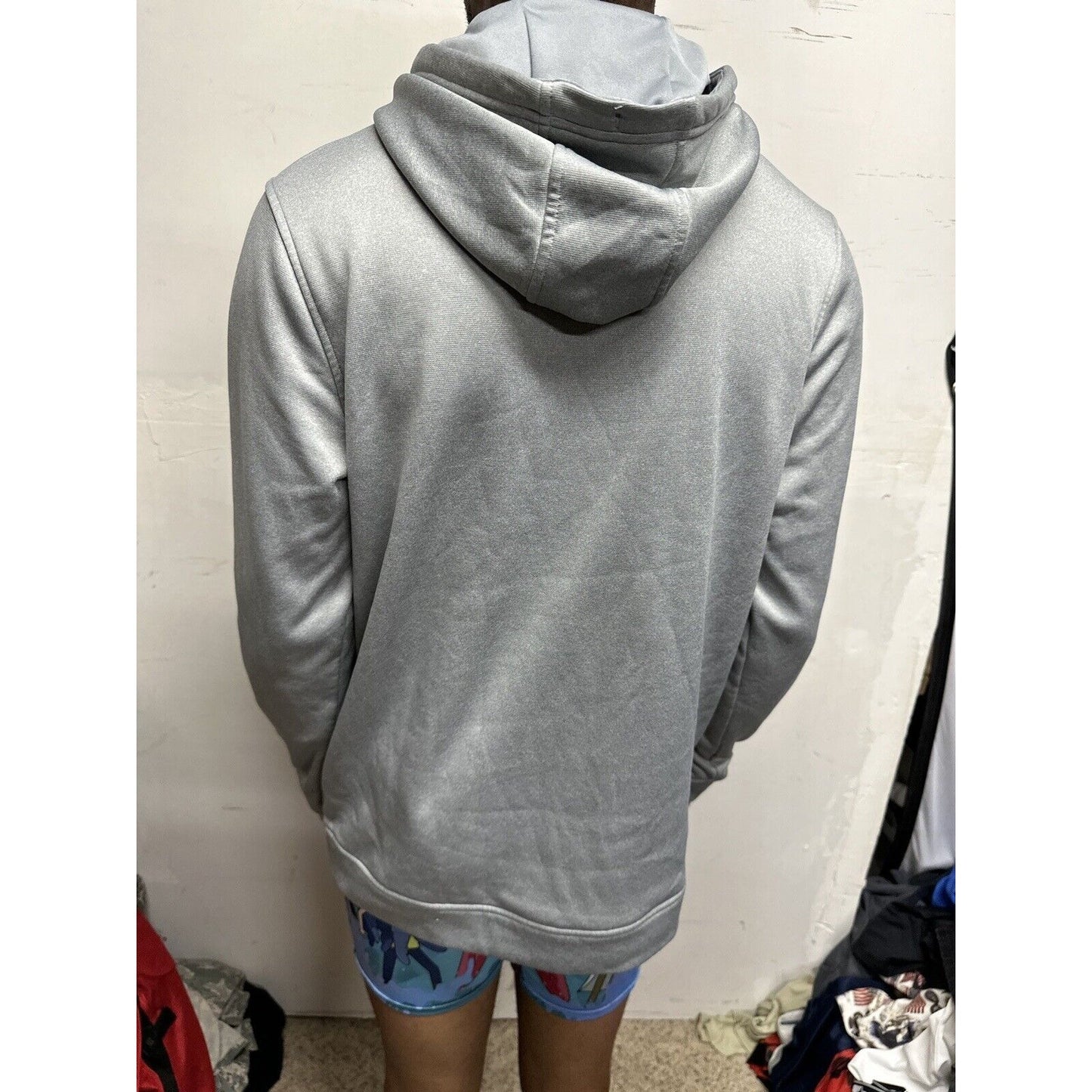 Men’s Gray Under Armoyr Medium Cold Gear Loose Hoodie Hardrocker Football
