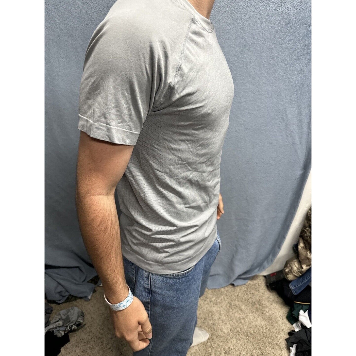 Gray Small Nylon Polyester Short Sleeve Athletic Shirt