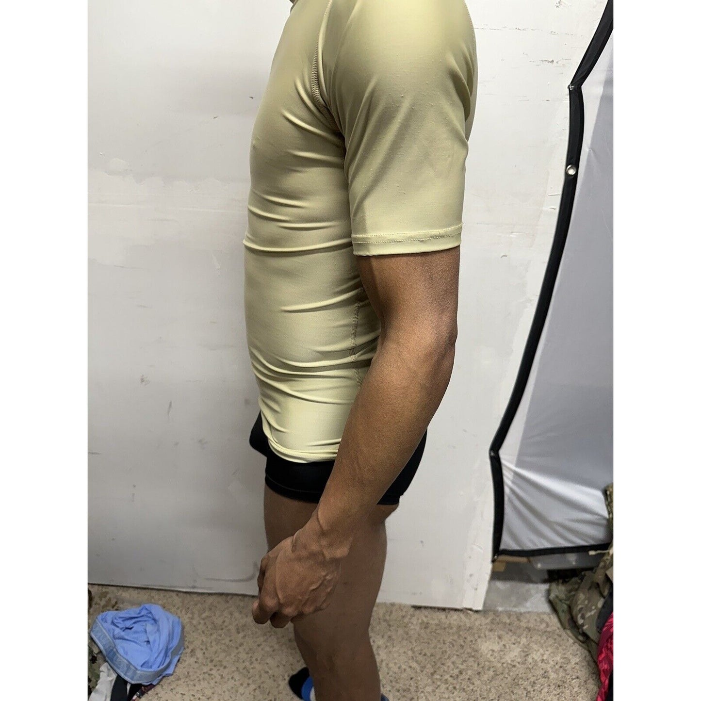 Men’s Military Tan 5.11 Tactical Series Medium 20% Spandex muscle shirt