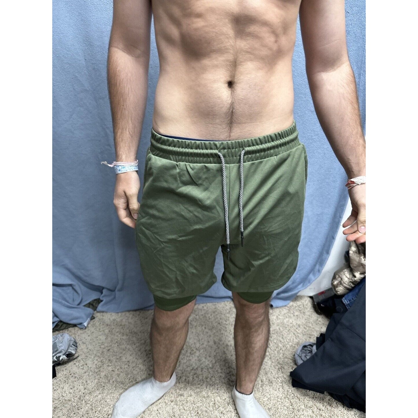 Men’s Olive Green Athletic Shorts Size Small With Built In Compression Liner