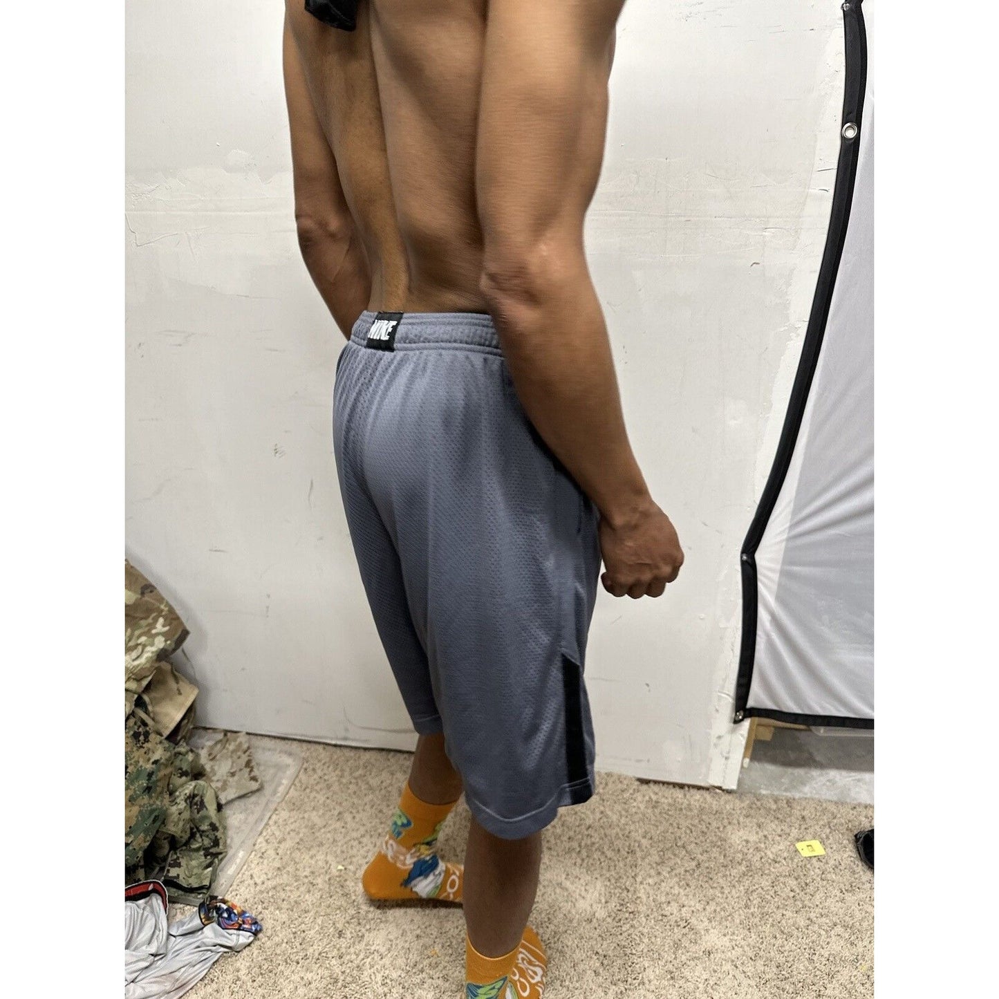 Men’s Gray Nike Dri Fit Large Athletic Shorts