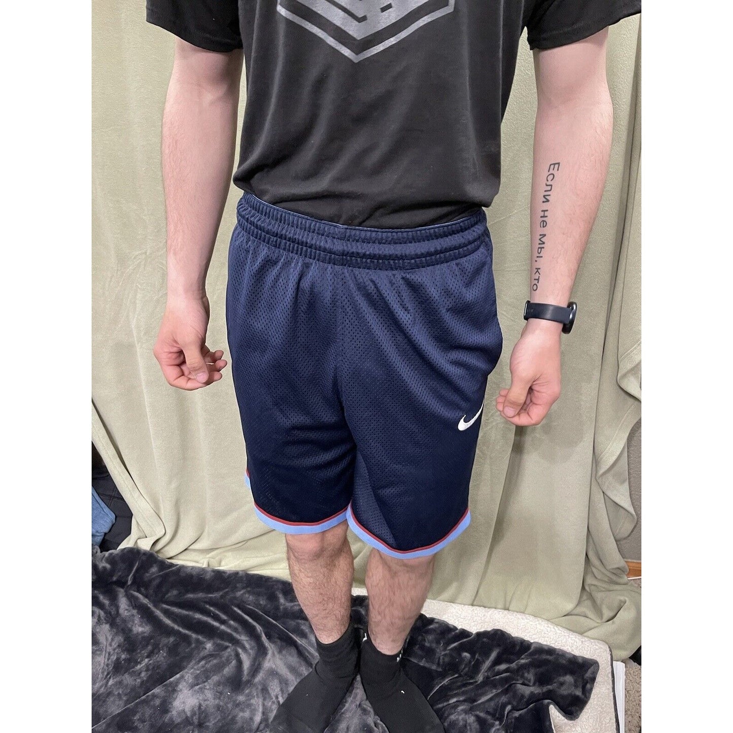 Nike Dri-Fit Classic Mens Mesh Basketball Shorts Size Small Blue Red Loose Fit