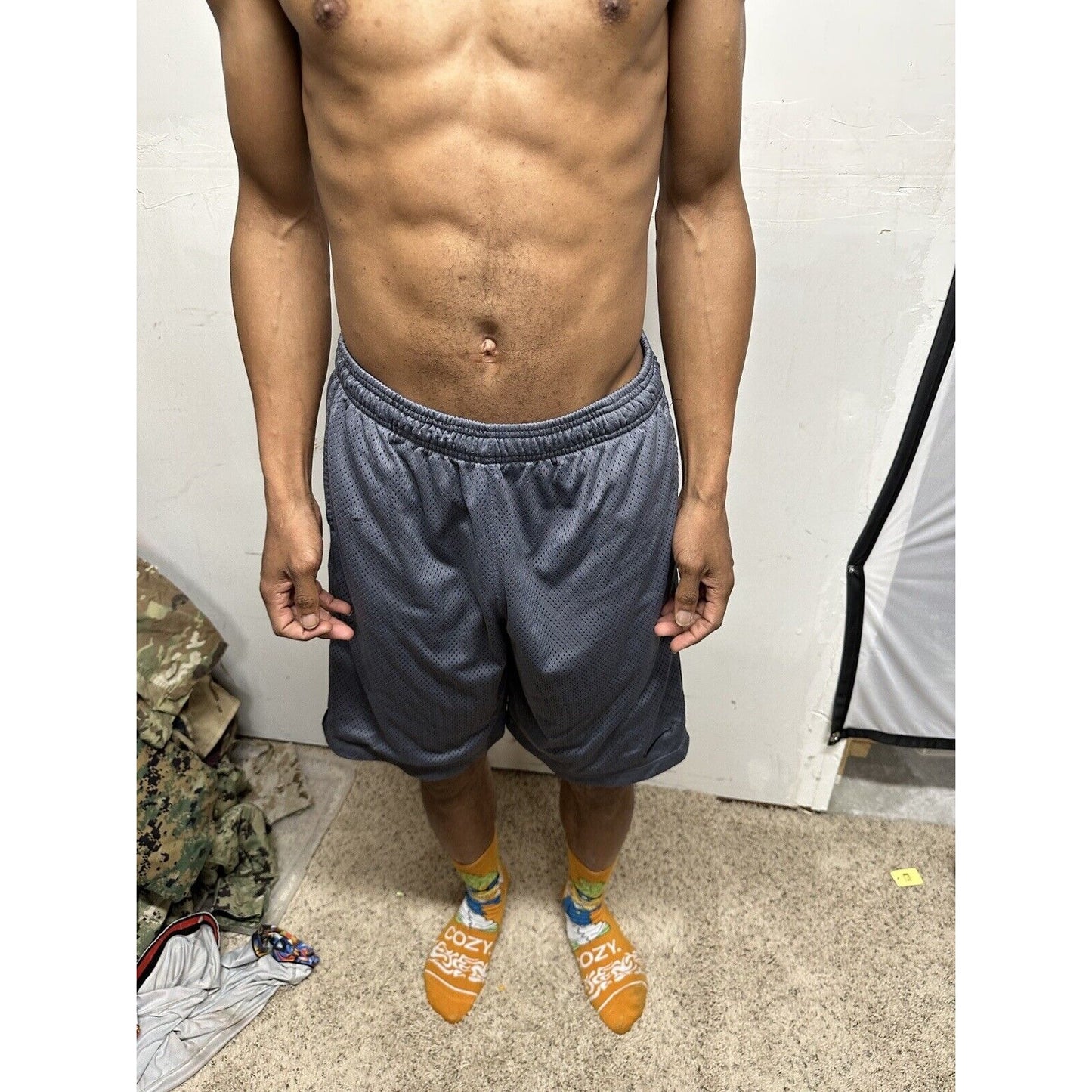 Men’s Gray Nike Dri Fit Large Athletic Shorts