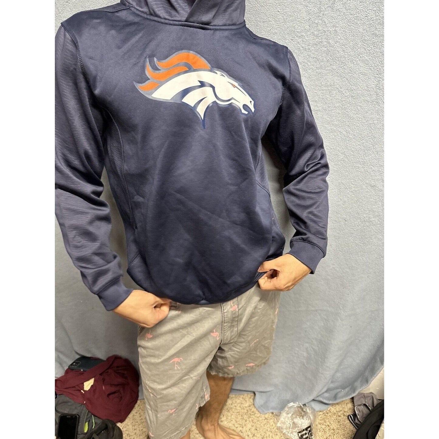 Boys Denver Broncos XL Size 18 Blue Pullover Hoodie Nfl Team Apparel Hole