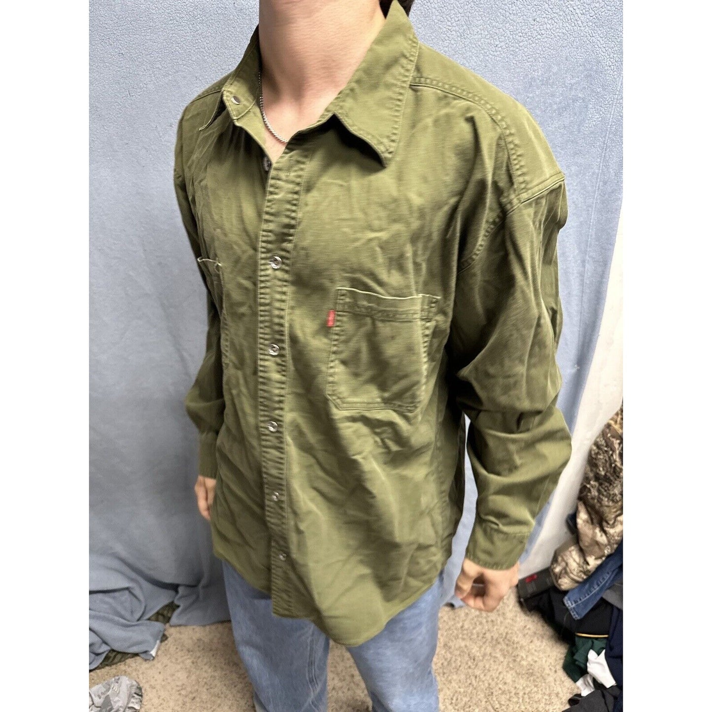 Men’s Drab Olive Green Levi’s Loose Fit Xl Cotton Button Up Long Sleeve Shirt
