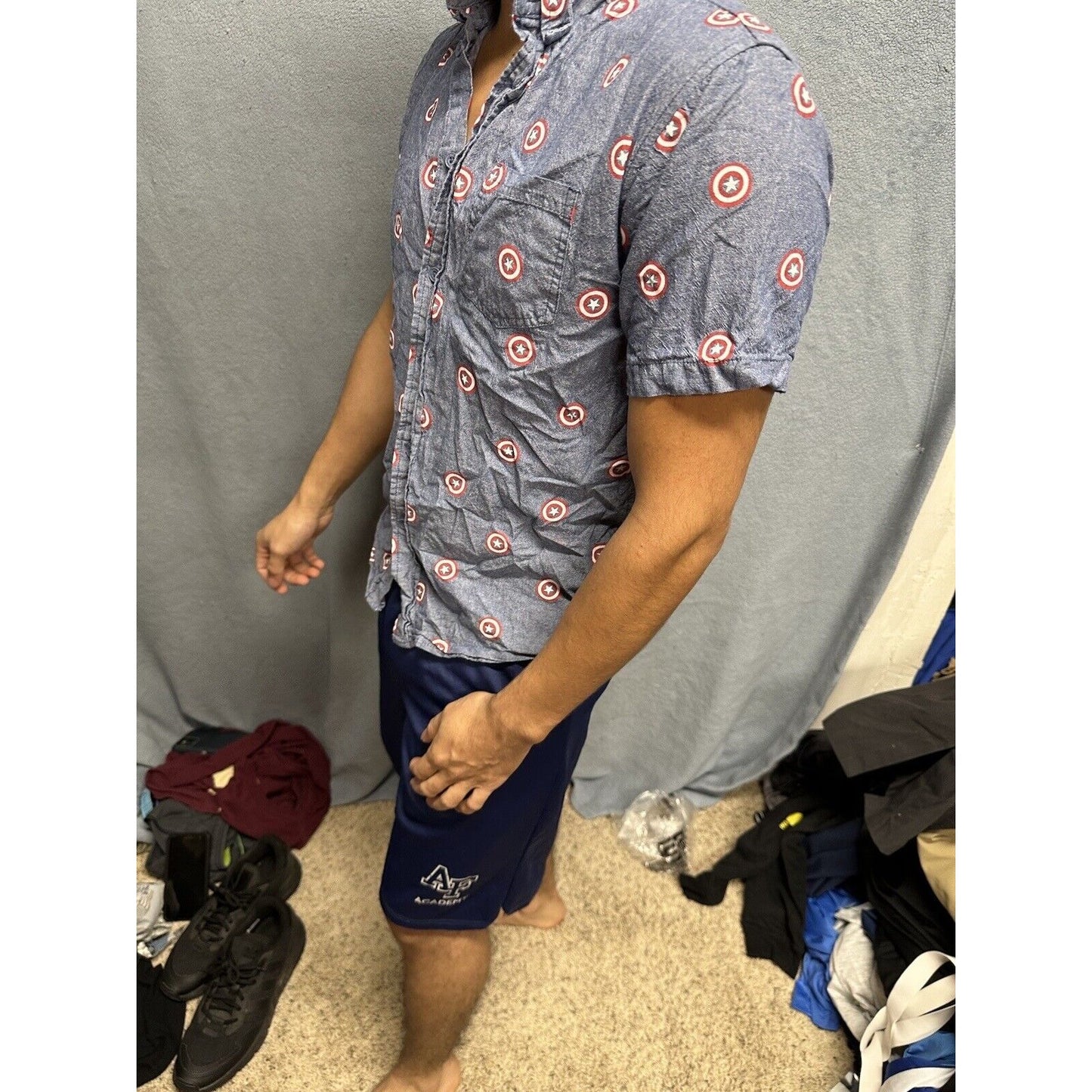 Men’s Button Up Short Sleeve Blue Marvel Small Captain America Shirt