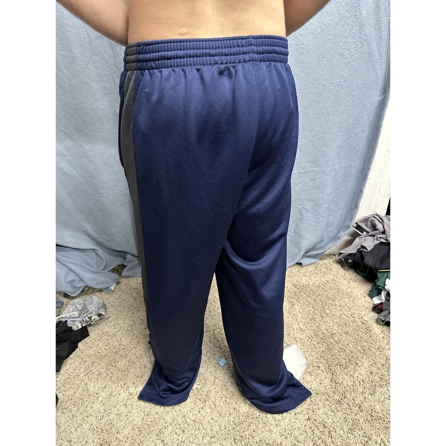 Men’s XL Nike Dri Fit Dark Blue Sweat Pants With Pockets