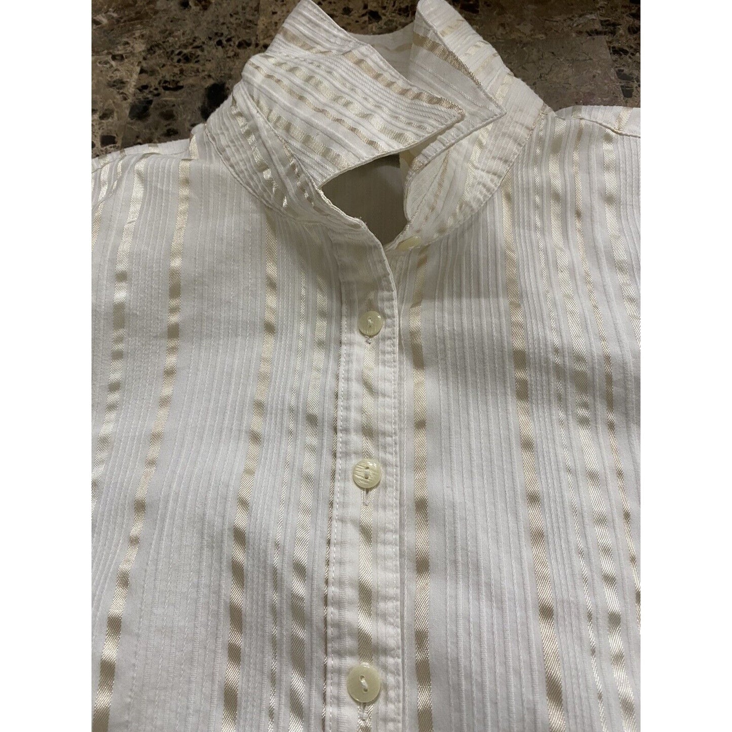 Croft & Barrow Women's Top Size L White Stretch Textured 3/4 Sleeve Button Front