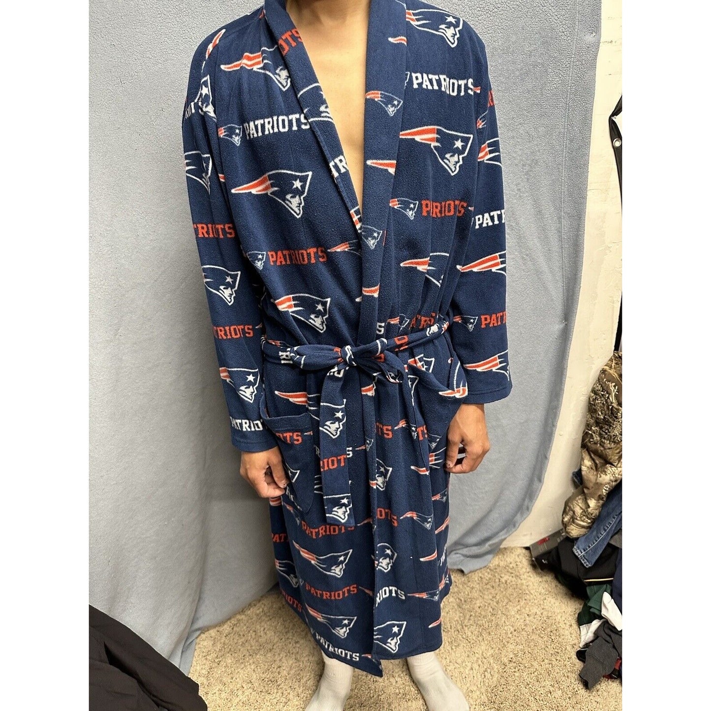 Men’s New England Patriots Team NFL Apparel Sleepwear One Size Fits Most Robe