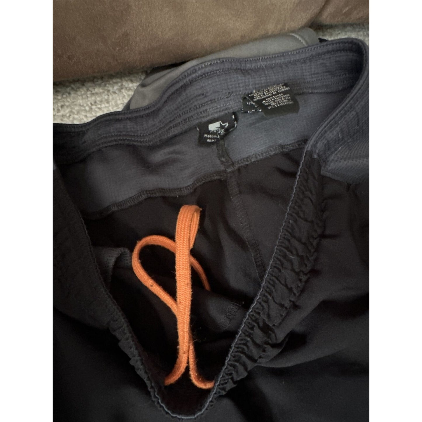 Men’s Small Black Starter Athletic Shorts