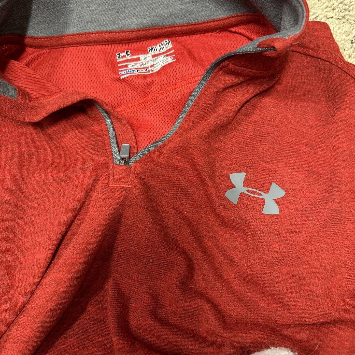 Men’s Red Loose Medium Under Armour 1/4 Zip Pull Over