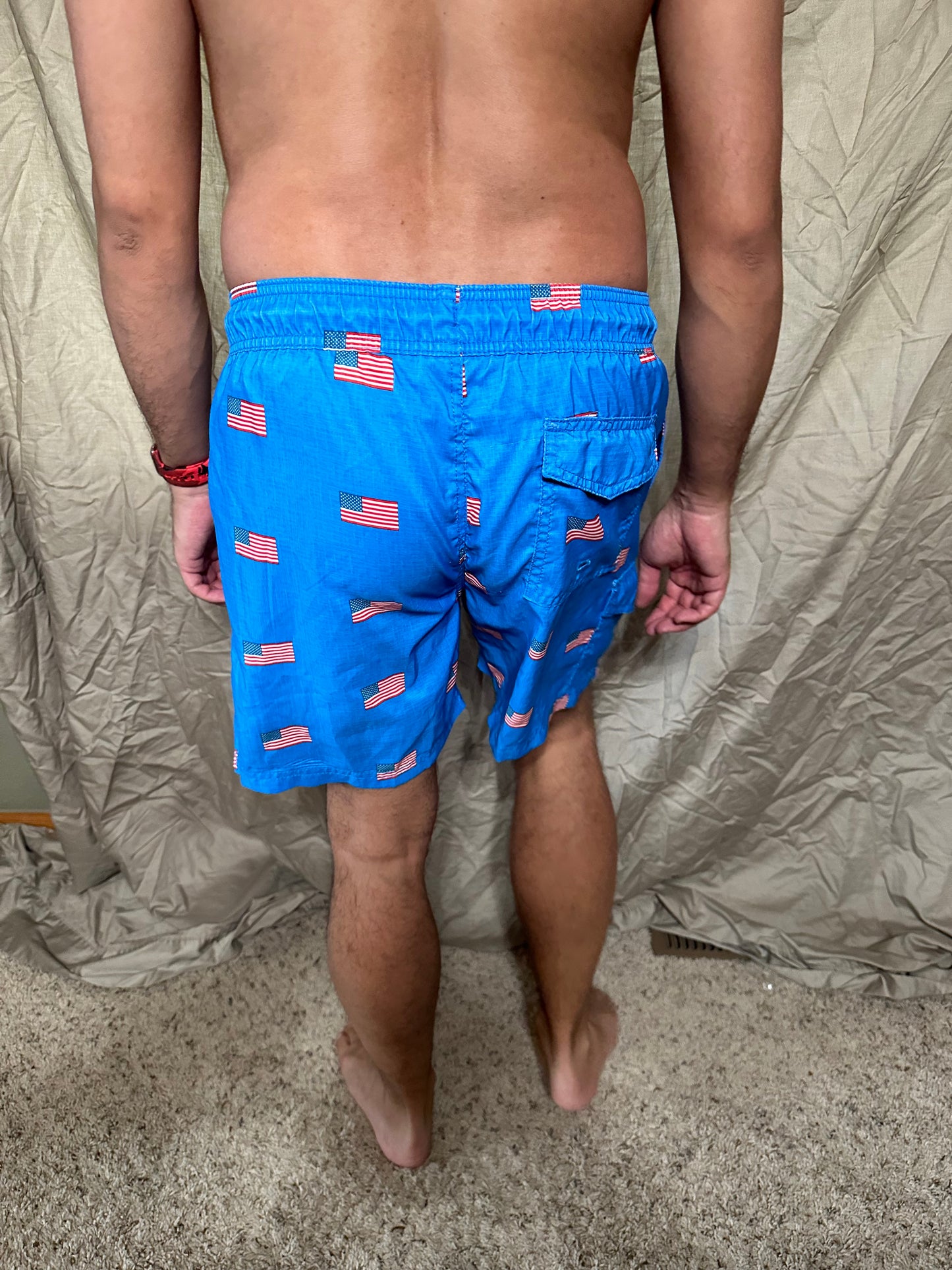Men’s blue American flag patriotic size medium bathing suit with lining and pockets us apparel