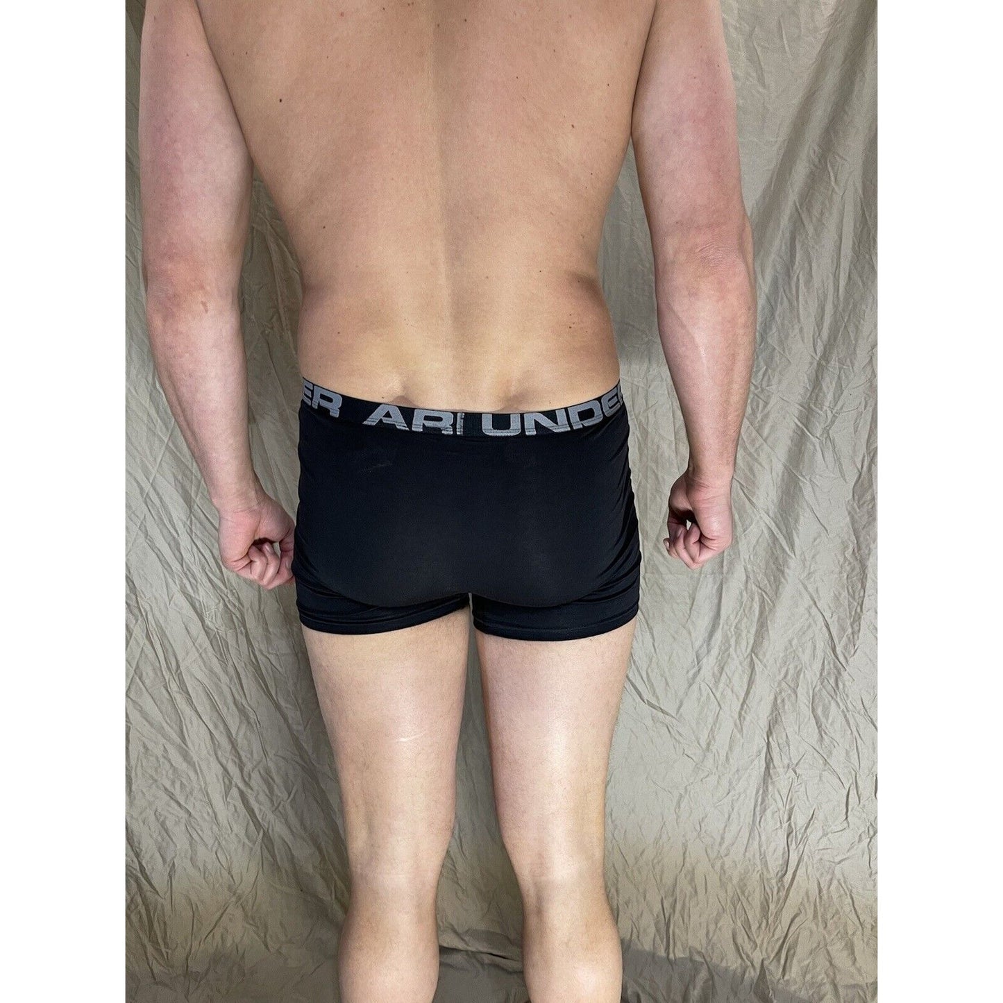 youth XL Black under armour fitted heat gear boxer briefs