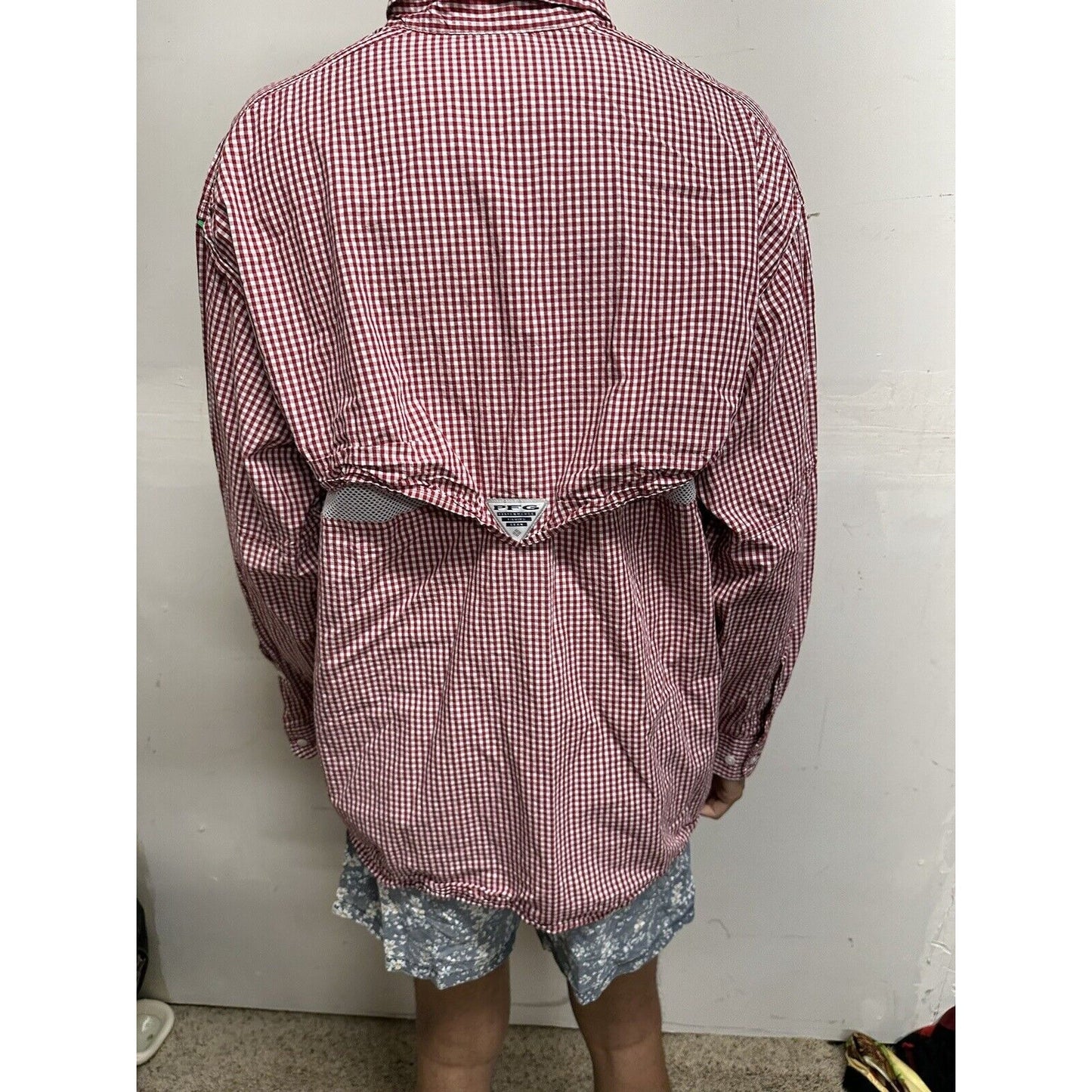 Men’s Red And White Checkered Columbia Super Bonehead Medium Gamecocks Shirt