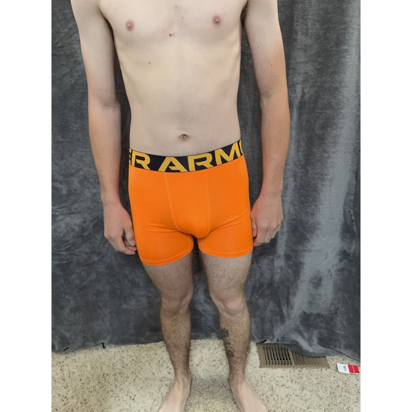 boy's youth large neon orange heatgear under armour fitted boxer brief