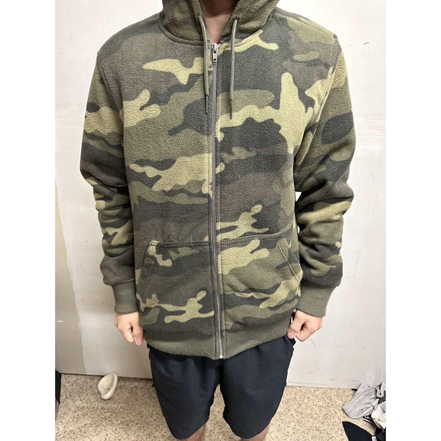 Men’s Fuzzy Large Mossimo Camo Hoodie Full zip Jacket
