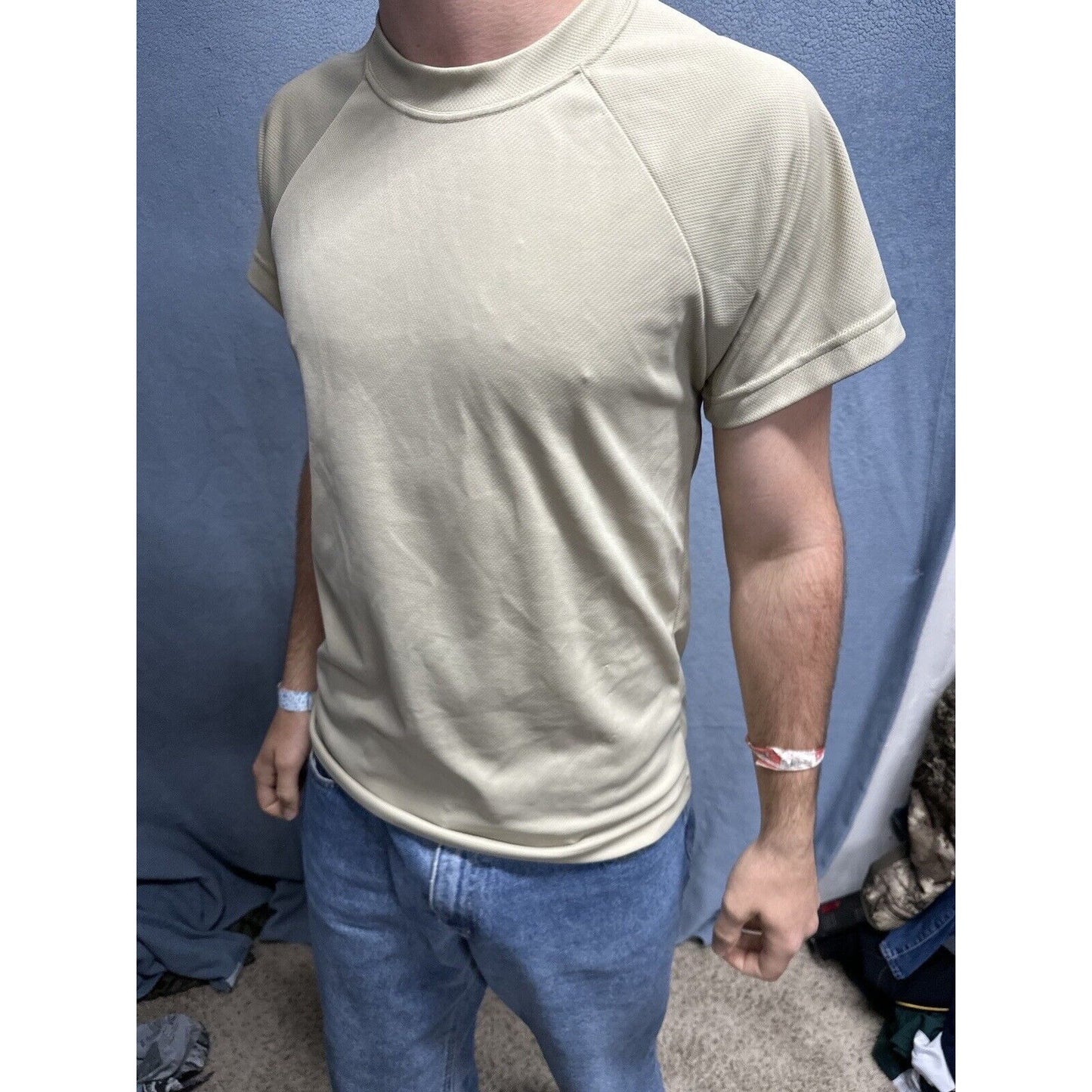 Men’s Abu Airman Battle Uniform Duke Small Tshirt Moisture Control Desert Sand