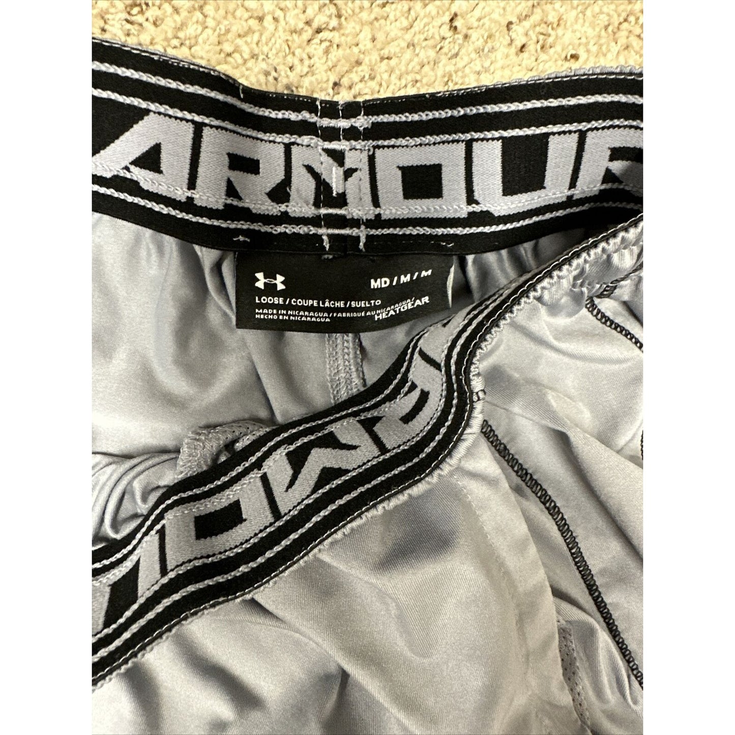 Men’s Gray Medium Under Armour Shorts Loose With Pockets