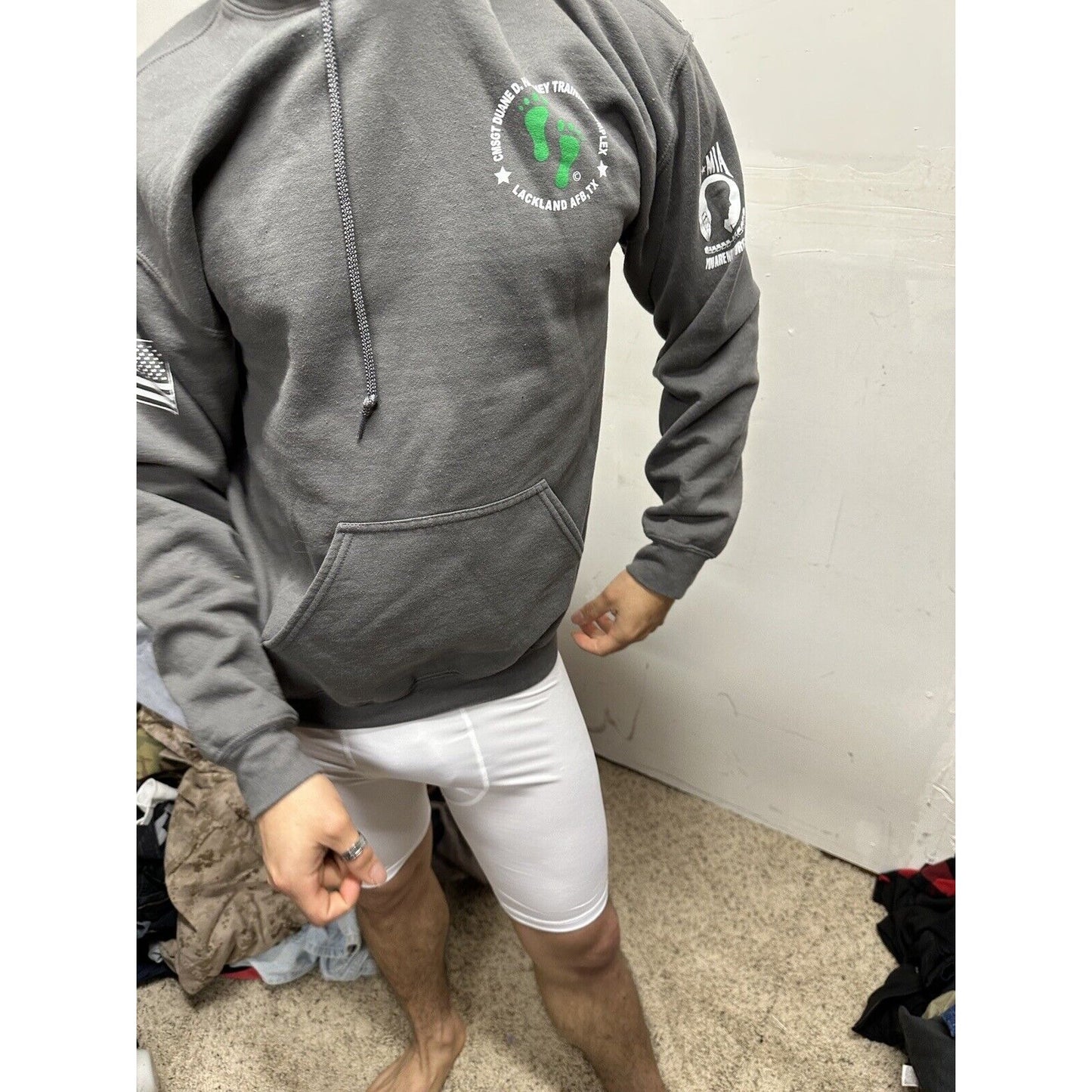 Men’s Gray CMSGT Hackney Training Complex Lackland AFB TX Gildan Medium Hoodie