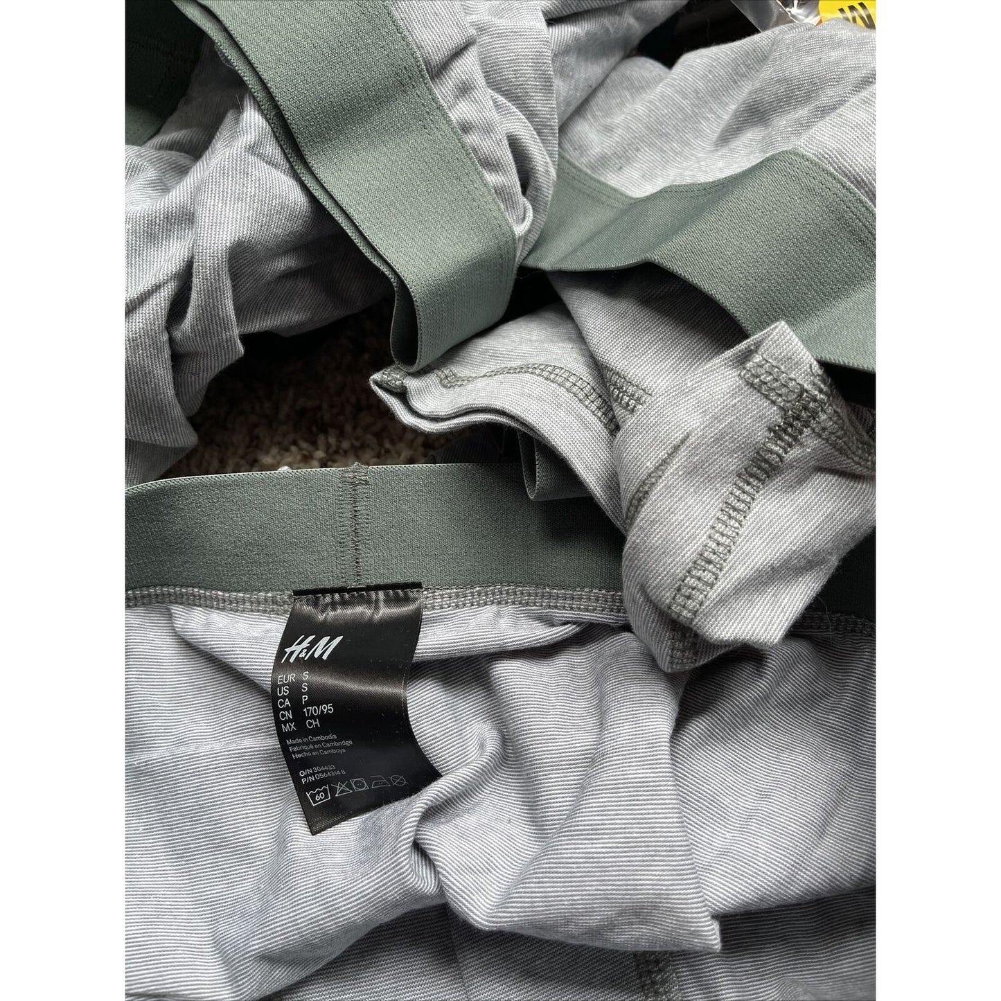 men's H&M green and gray compression shorts New And Never Worn Large