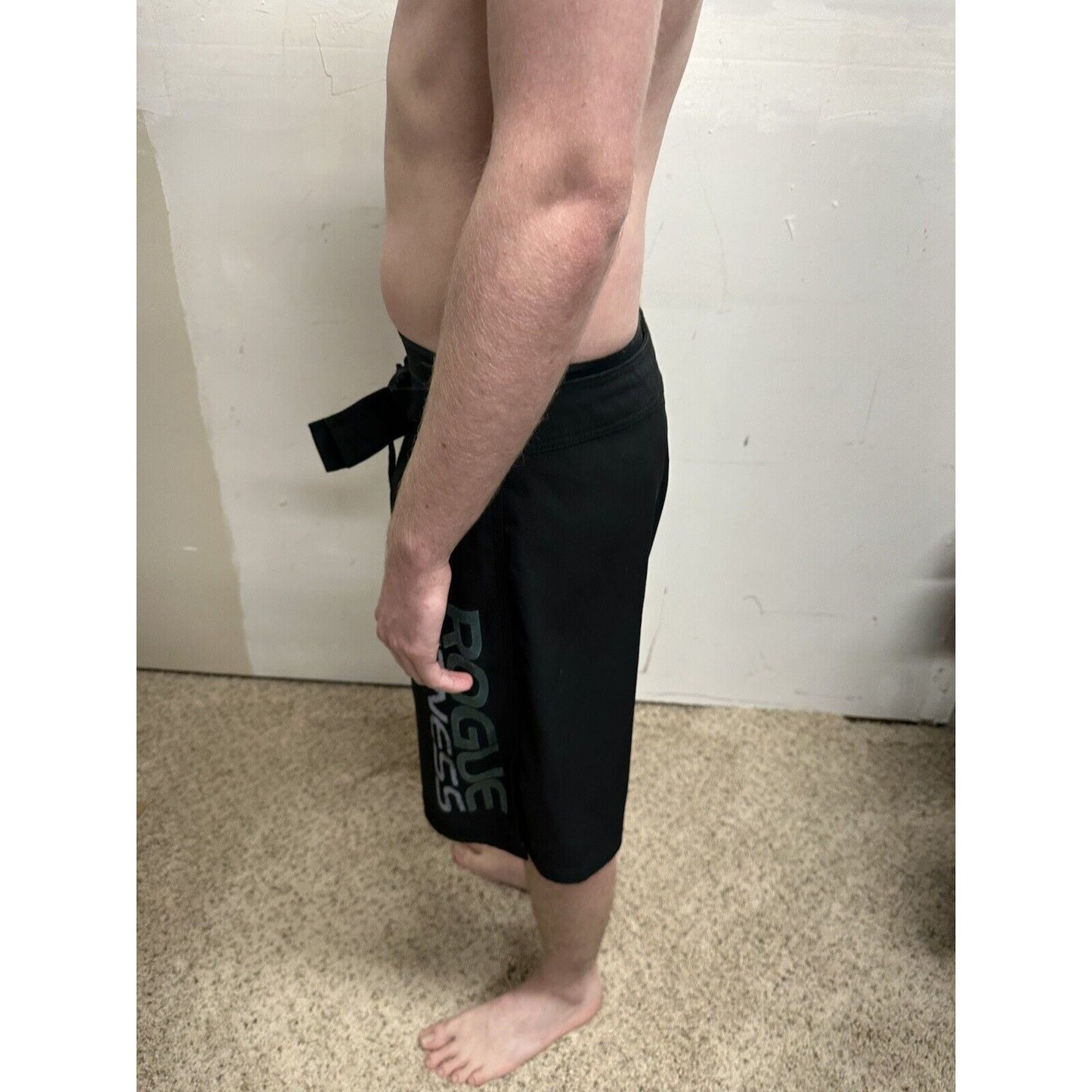 Rogue Fitness Black Pull-On Active Lifting Cross Fit Shorts Mens sz 34