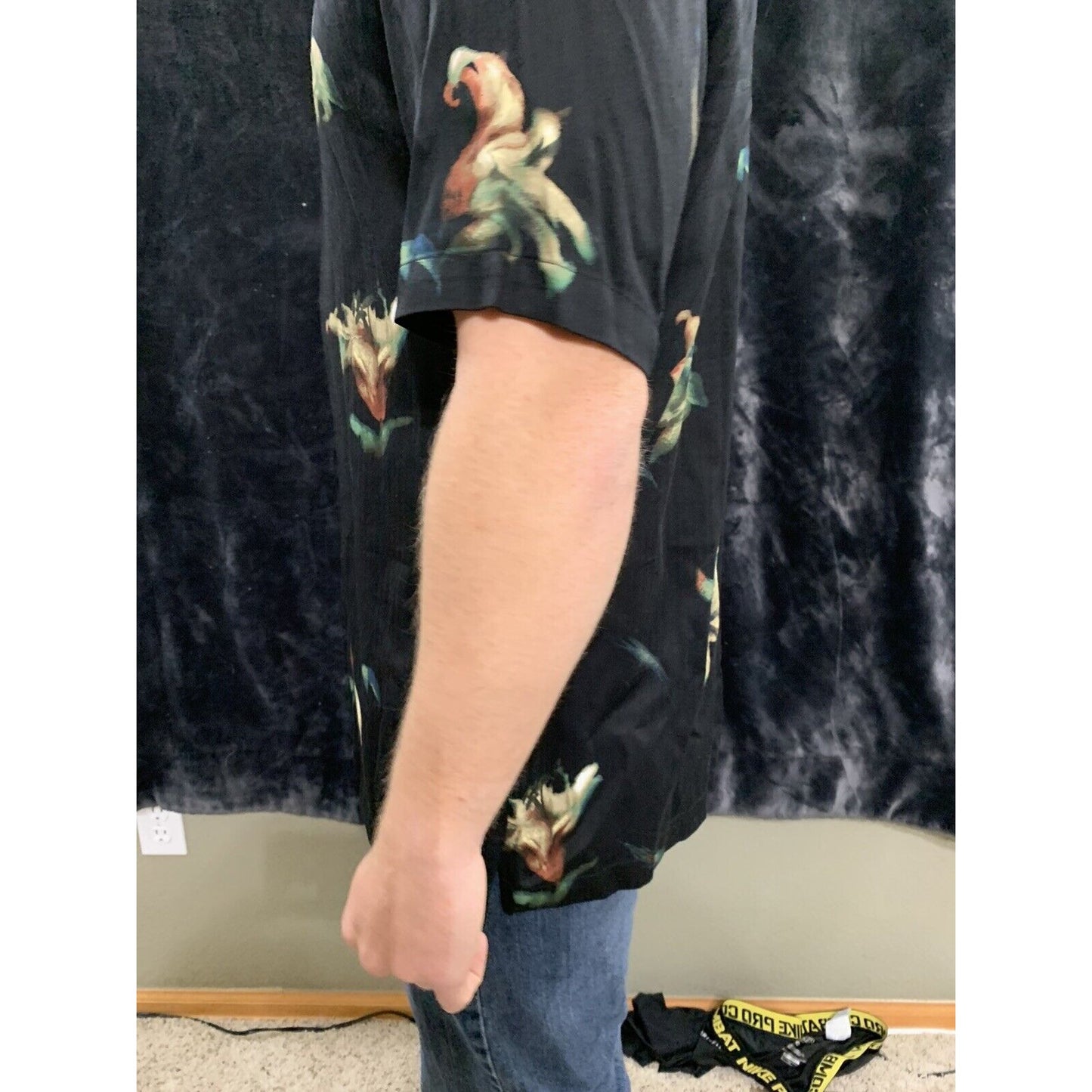 Metro Concepts Mens Medium Button Down Short Sleeve Shirt Black - Leaf Design