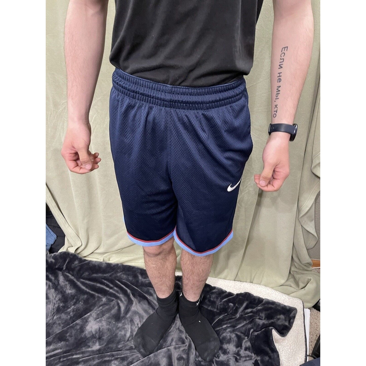 Nike Dri-Fit Classic Mens Mesh Basketball Shorts Size Small Blue Red Loose Fit