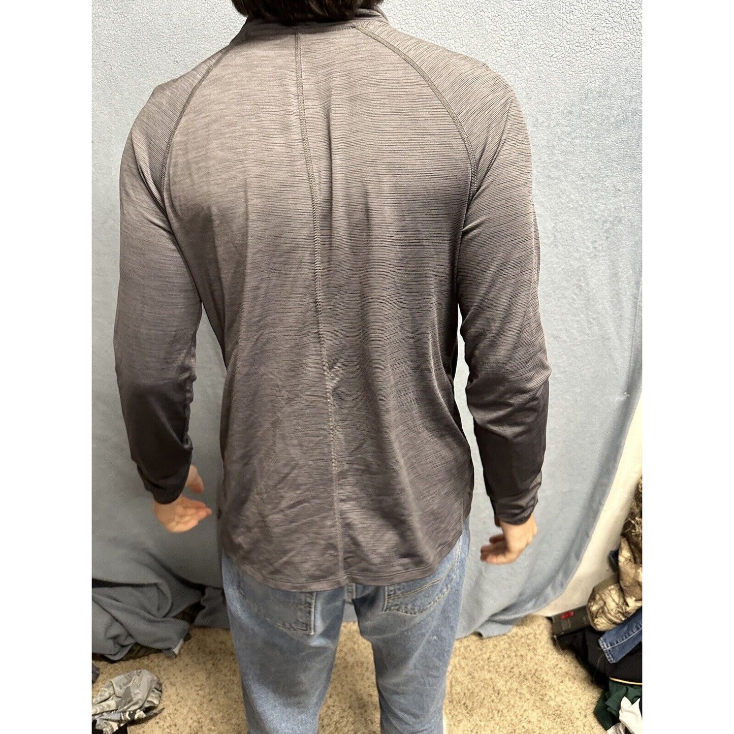 Men’s Gray All In Motion Medium Full Zip Sweater