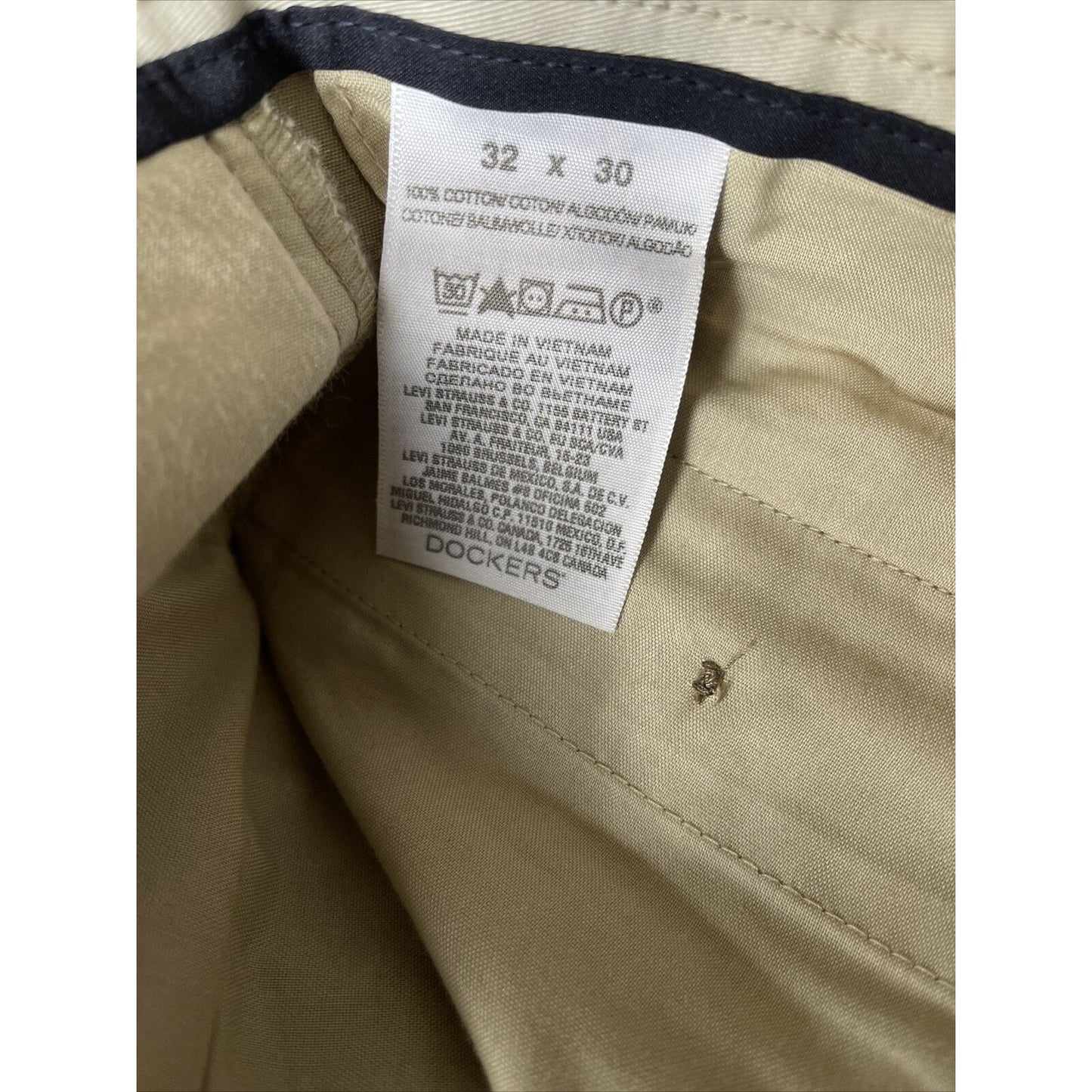 DOCKERS Men's D4 Khaki Relaxed Fit Pleated Pants 32 x 30 EUC 32 x 28.5