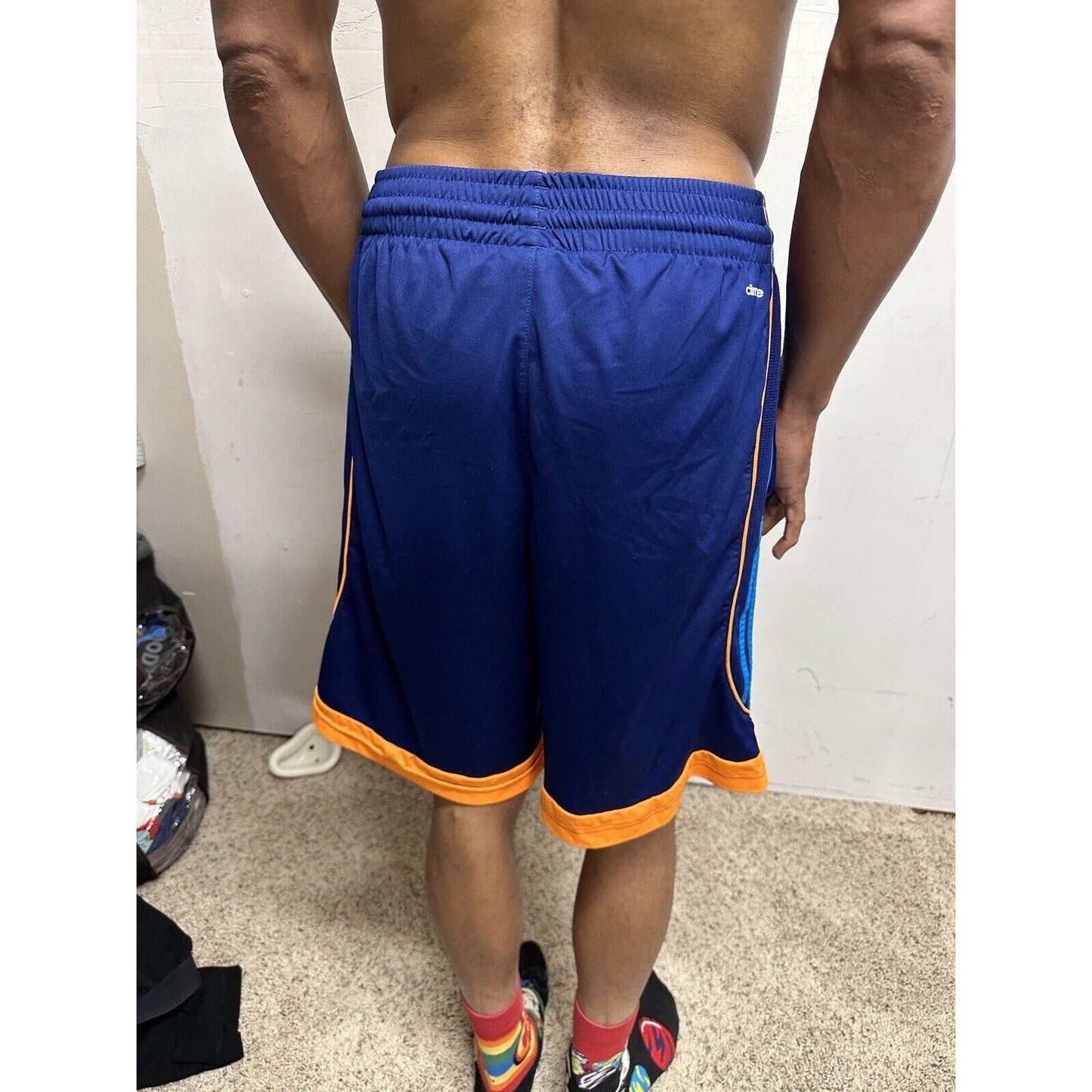Men’s Medium Adidas Clima Lite Blue Athletic Shorts With Pockets