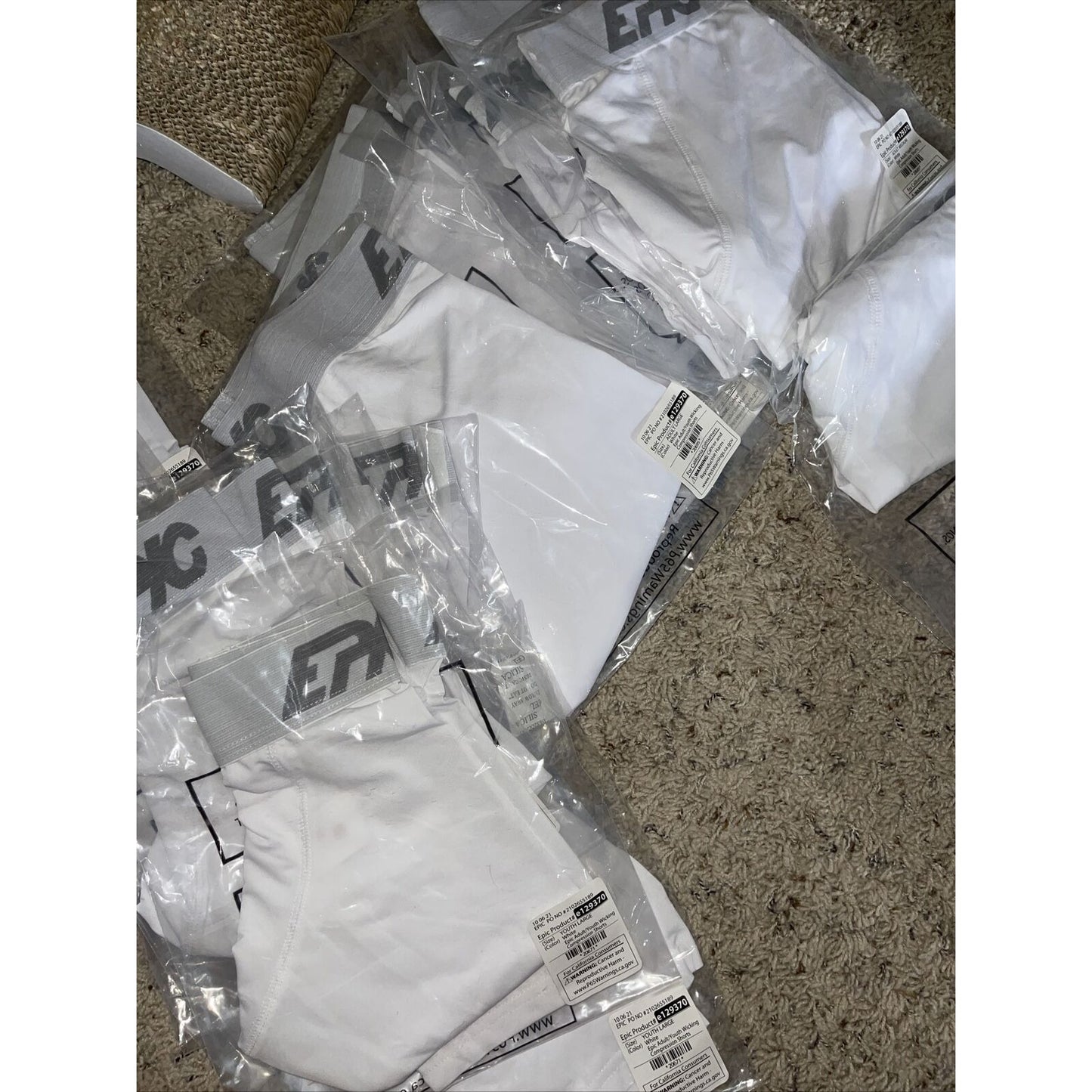 men's epic stretch white epicool compression shorts Small