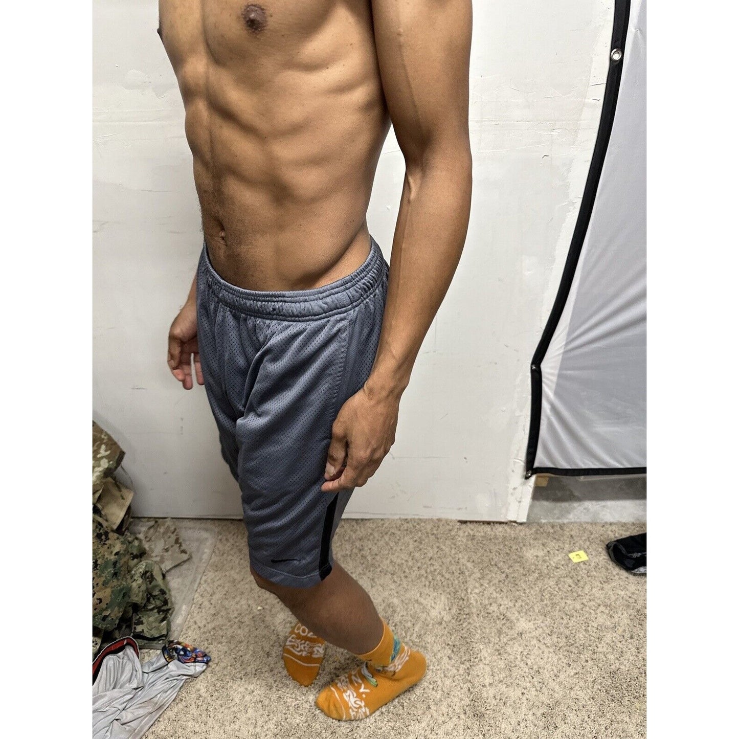 Men’s Gray Nike Dri Fit Large Athletic Shorts