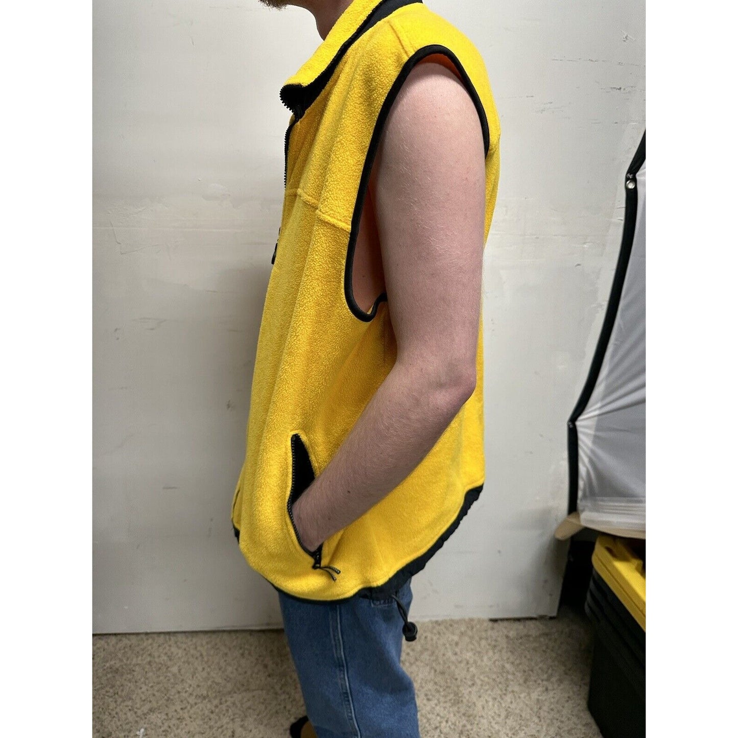 men’s XL prospirit yellow zip up sleeveless vest