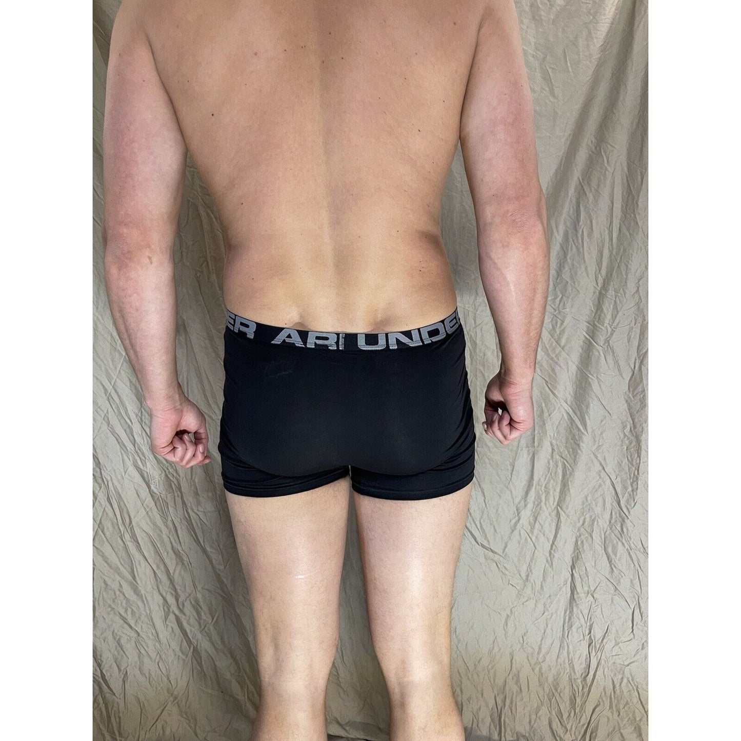 youth XL Black under armour fitted heat gear boxer briefs